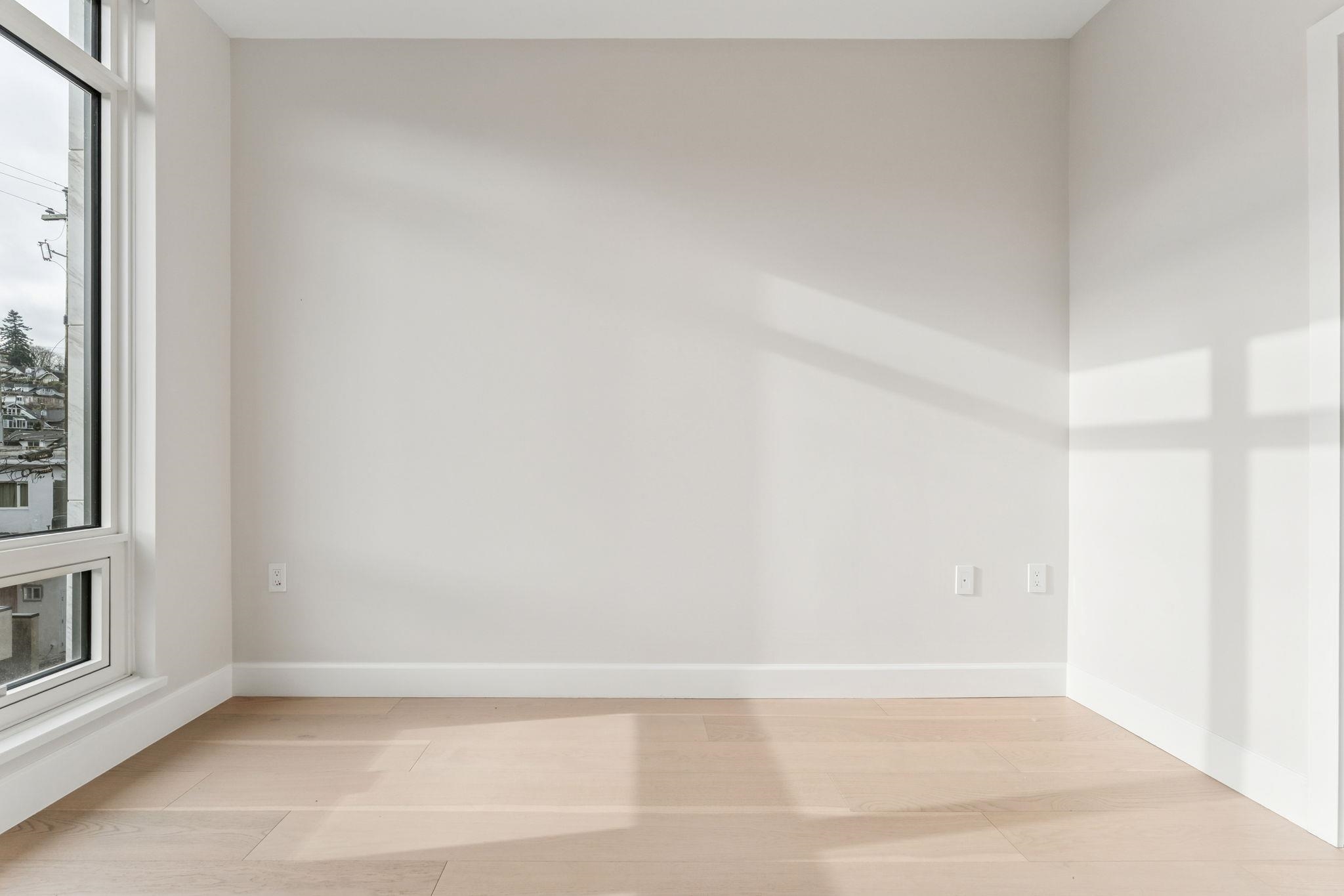 304 3668 W 10TH AVENUE Unit: 304
