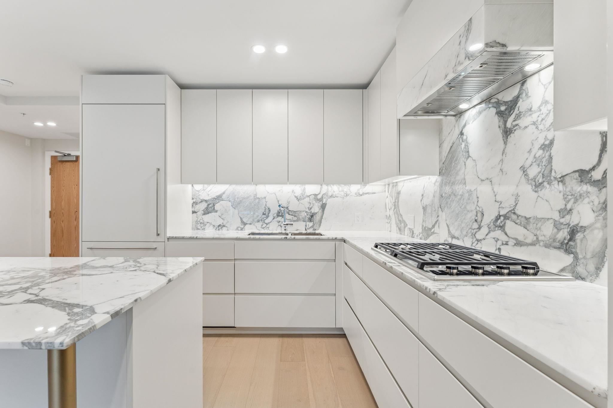 304 3668 W 10TH AVENUE Unit: 304