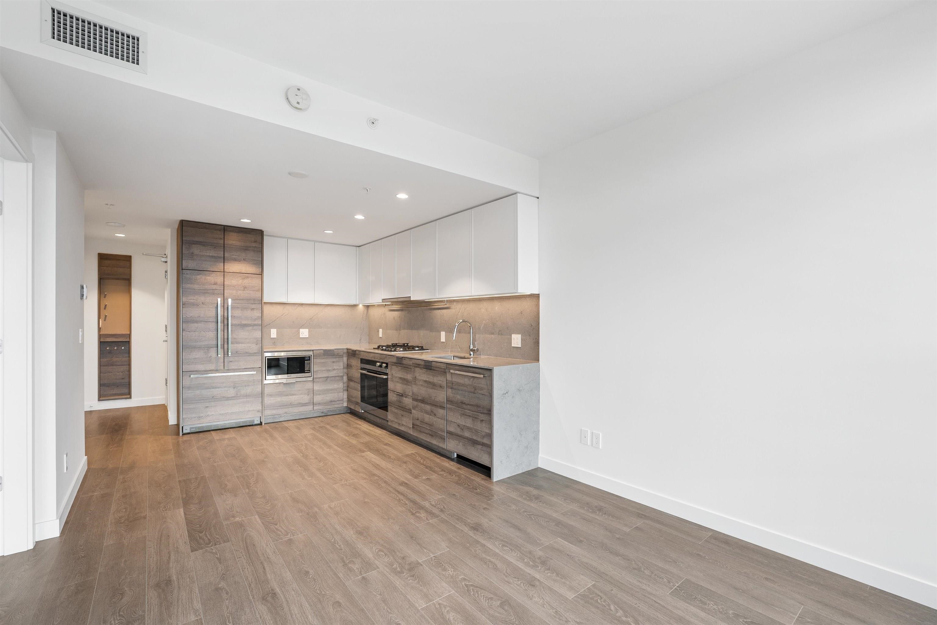 1008 1045 AUSTIN AVENUE Unit: 1008