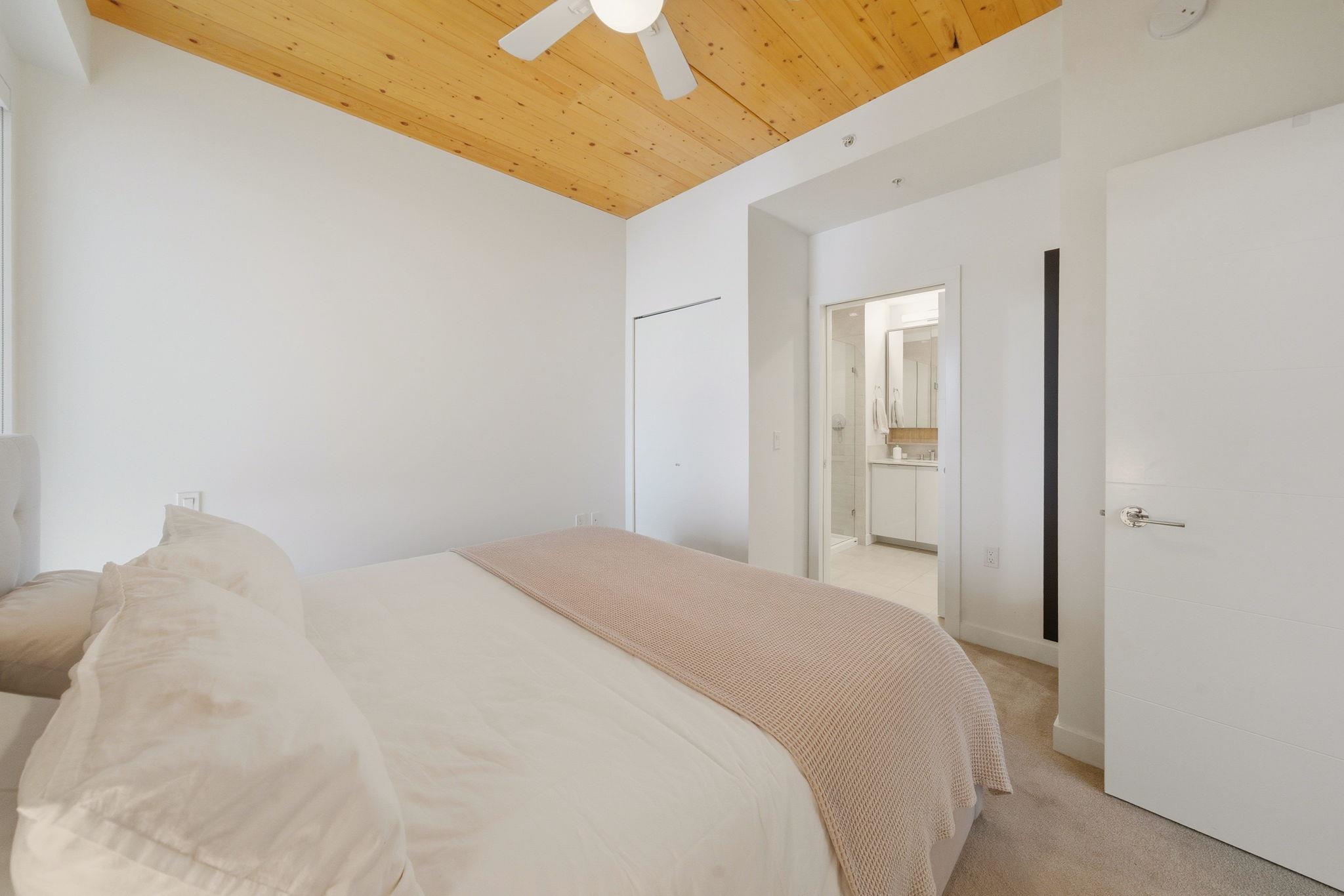 607 128 E 8TH STREET Unit: 607