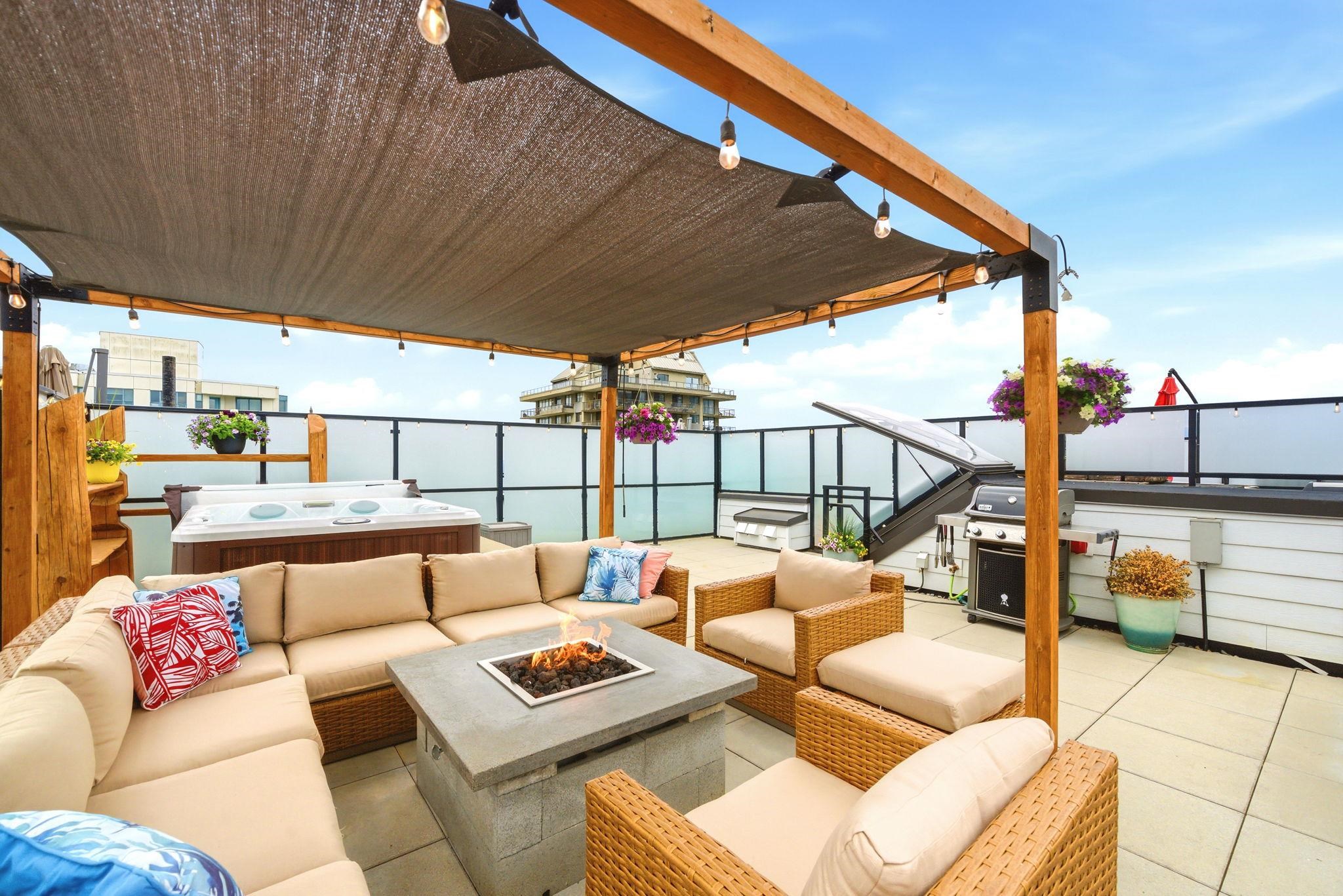 607 128 E 8TH STREET Unit: 607