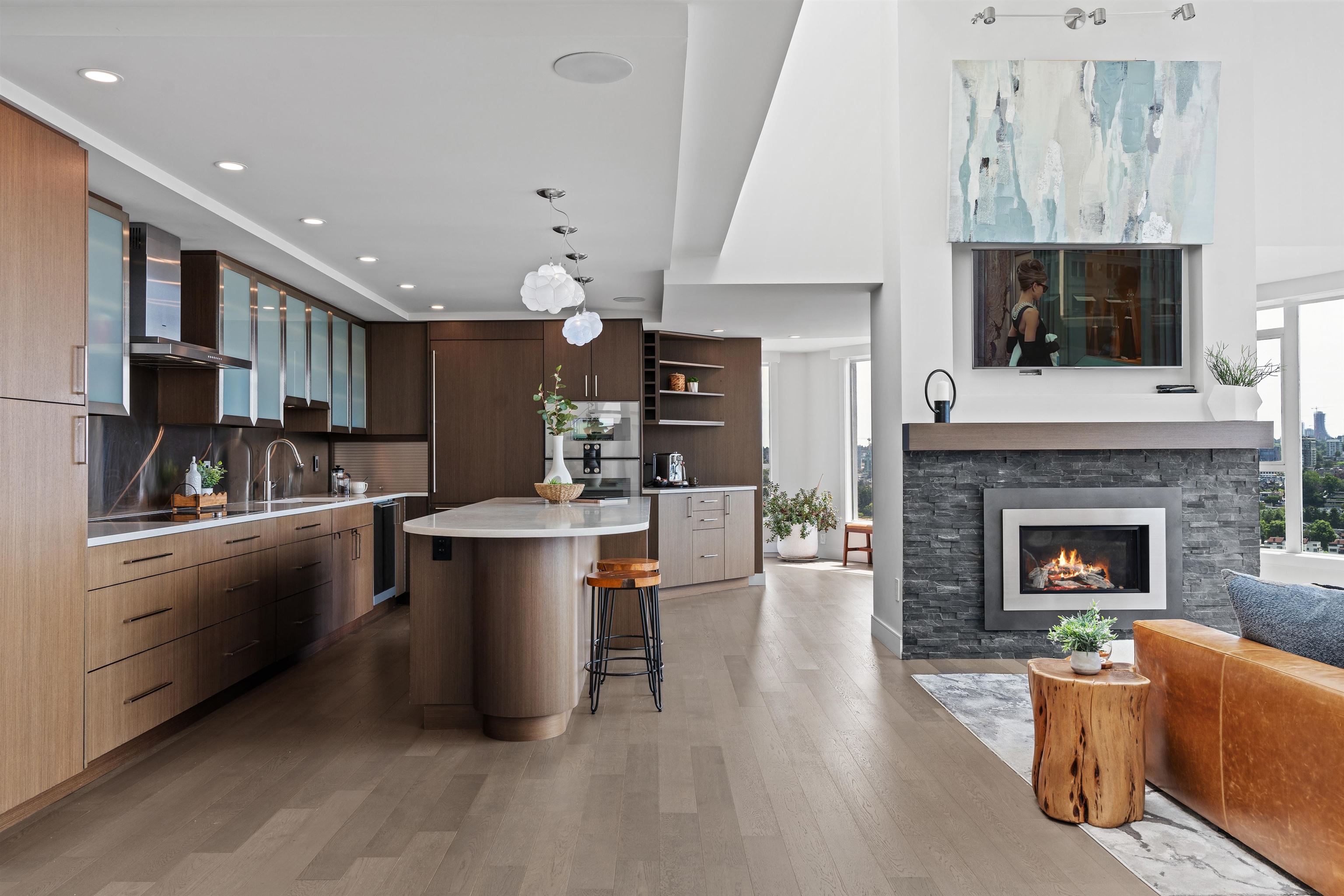 2403 1500 HOWE STREET Unit: 2403