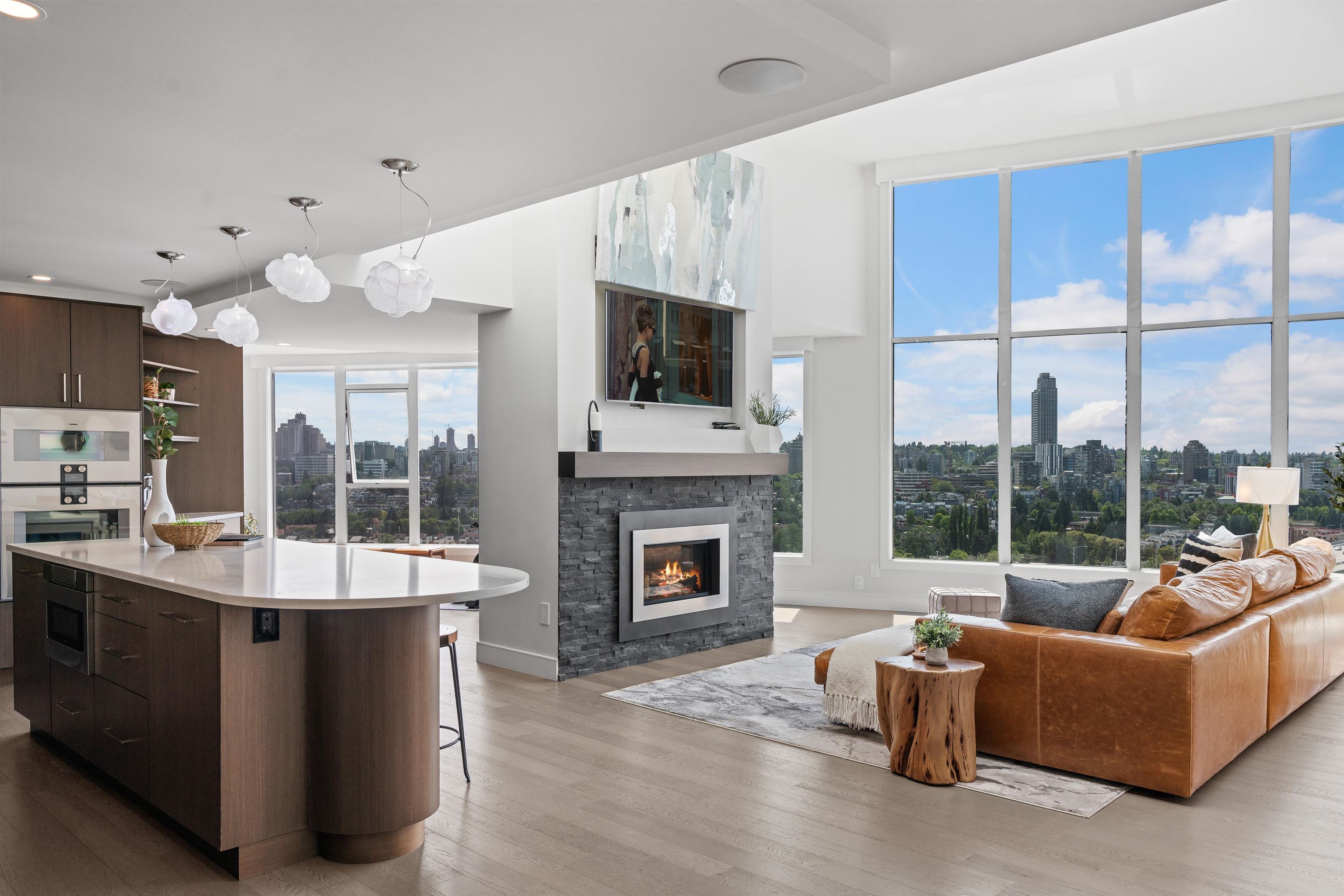 2403 1500 HOWE STREET Unit: 2403