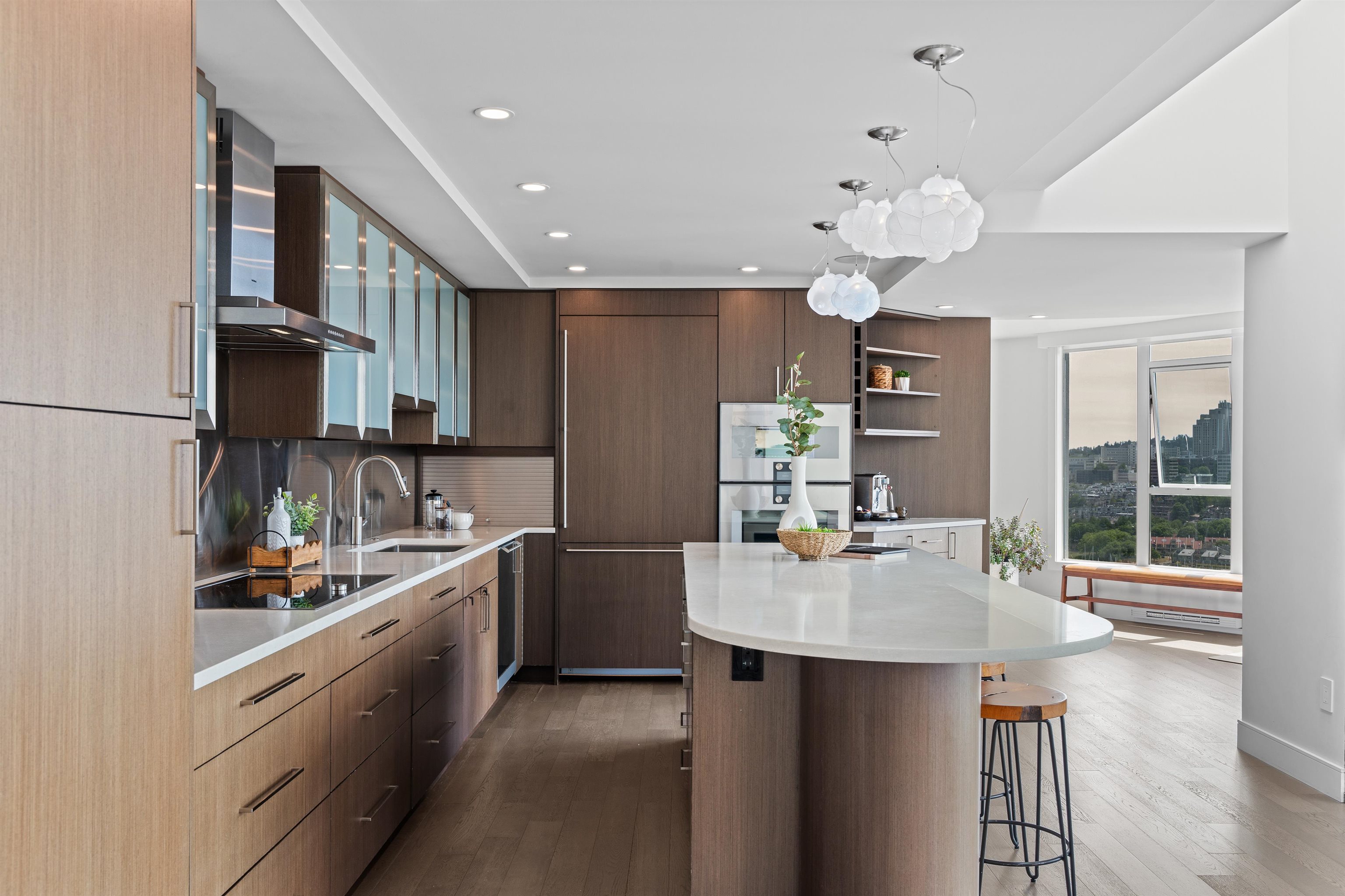 2403 1500 HOWE STREET Unit: 2403