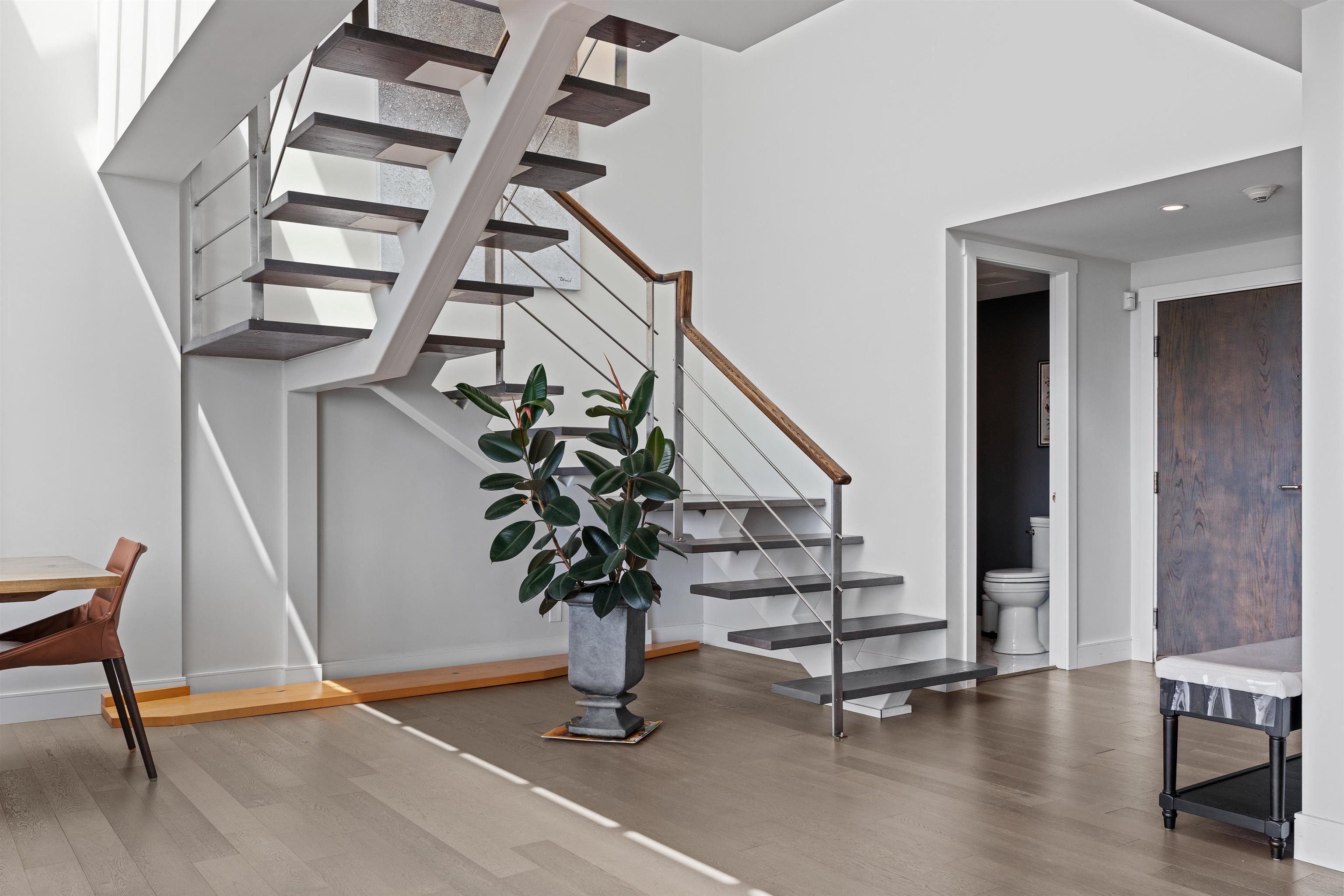 2403 1500 HOWE STREET Unit: 2403