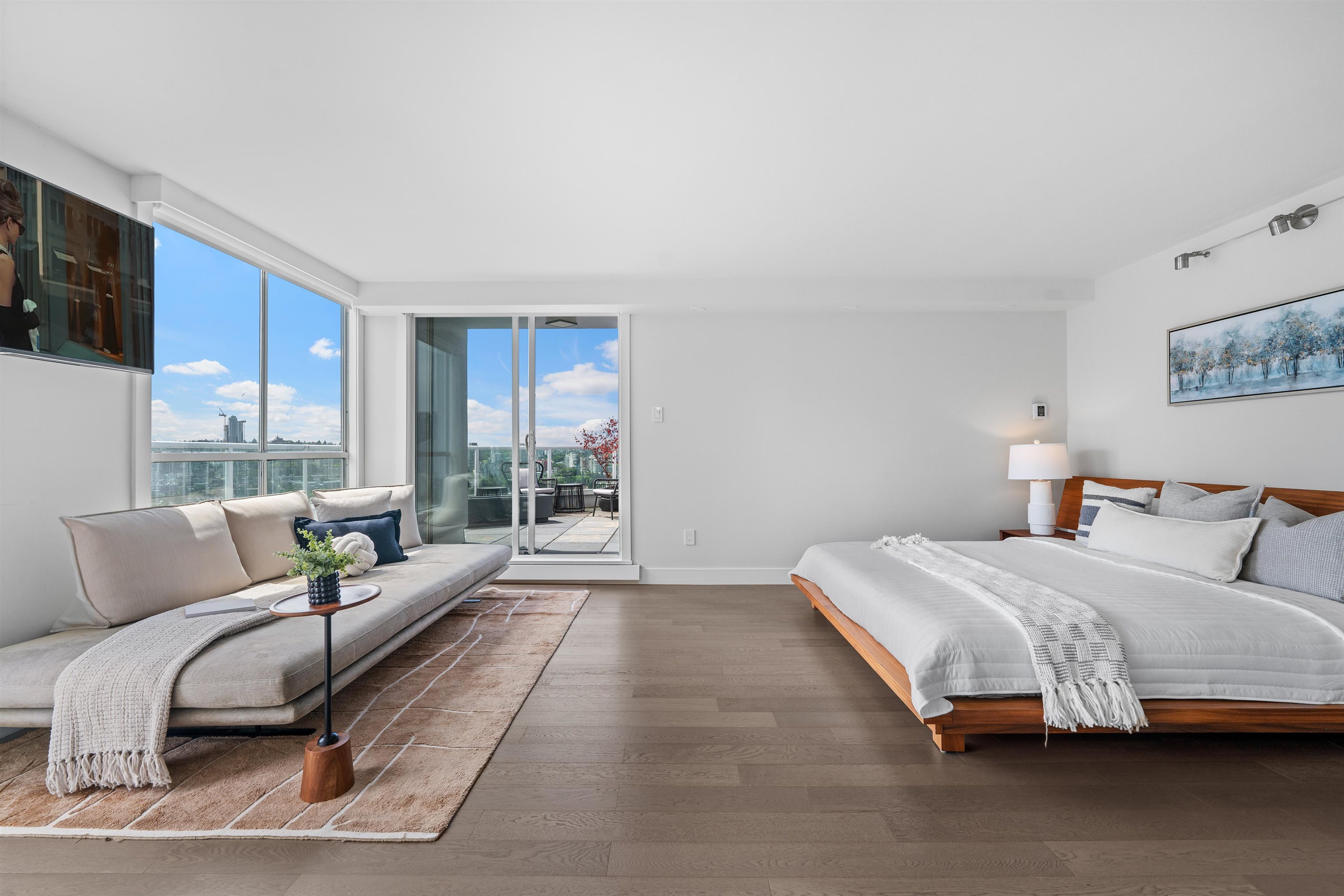 2403 1500 HOWE STREET Unit: 2403