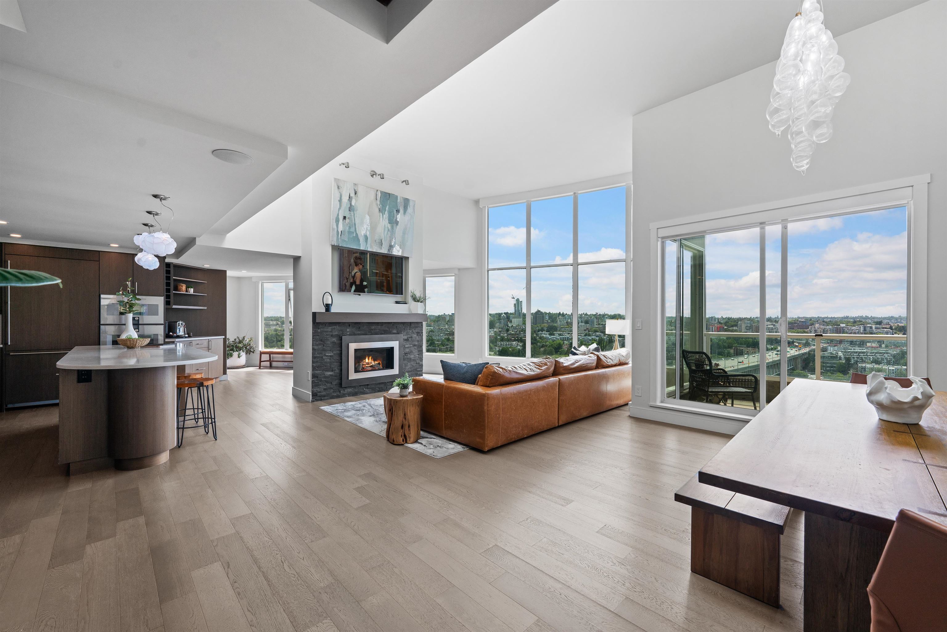 2403 1500 HOWE STREET Unit: 2403