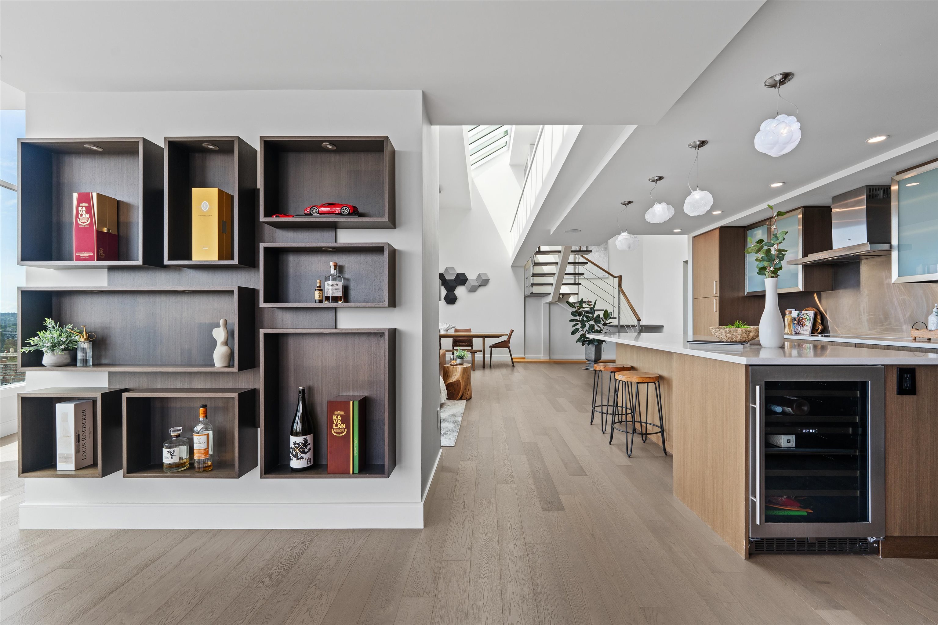 2403 1500 HOWE STREET Unit: 2403