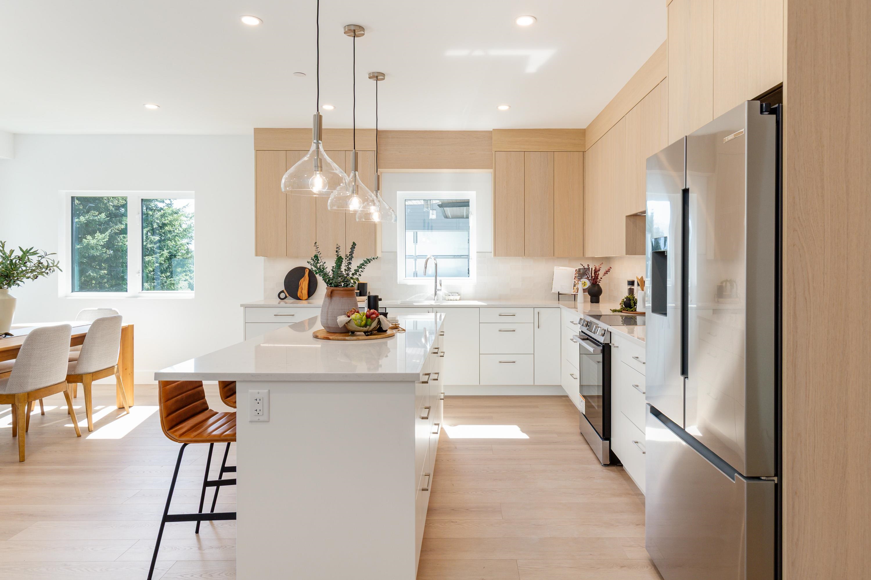 2 2098 CRUMPIT WOODS DRIVE Unit: 2