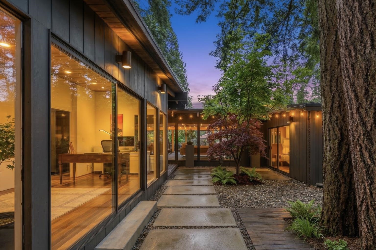 808 SEYMOUR BOULEVARD