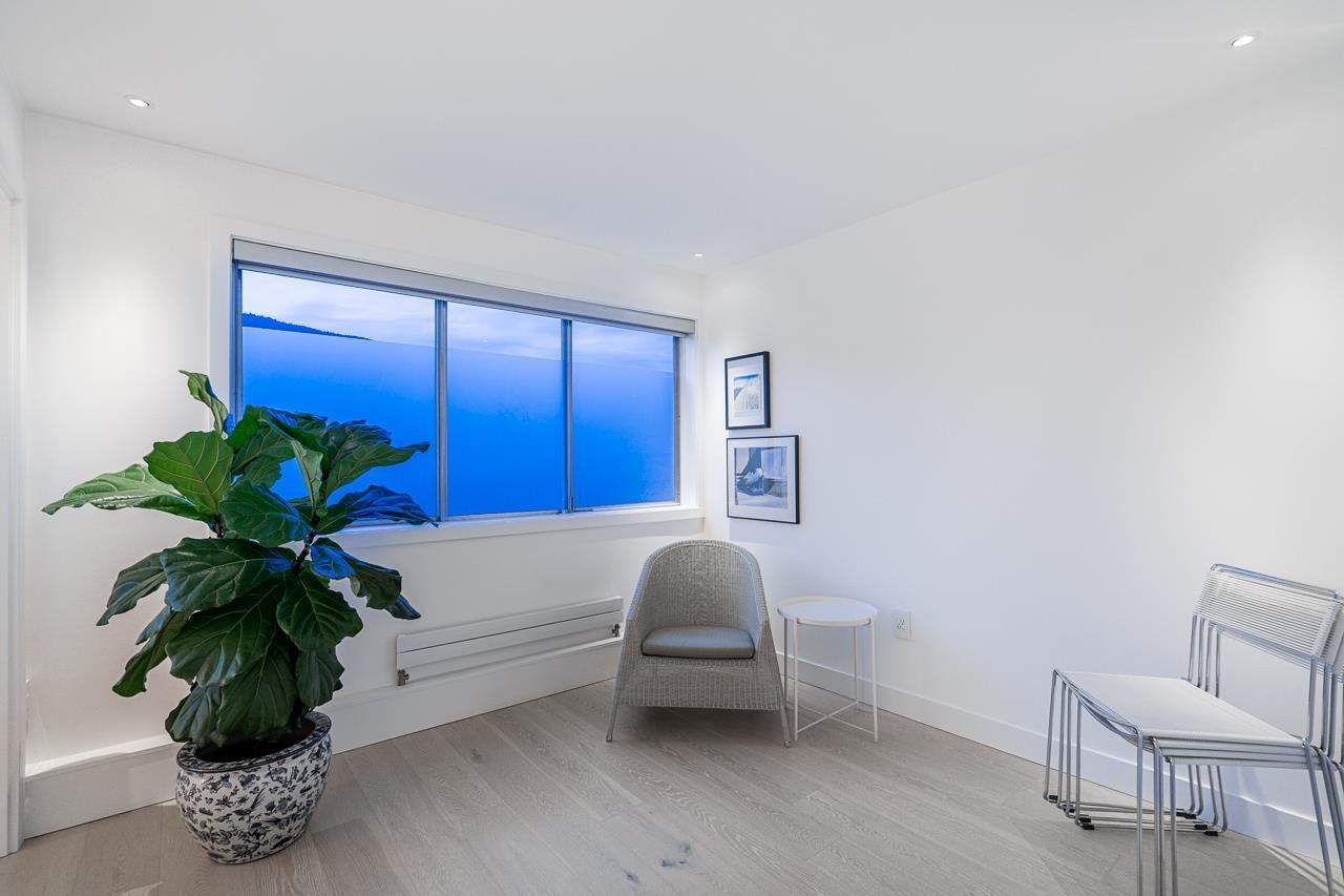 807 150 24TH STREET Unit: 807