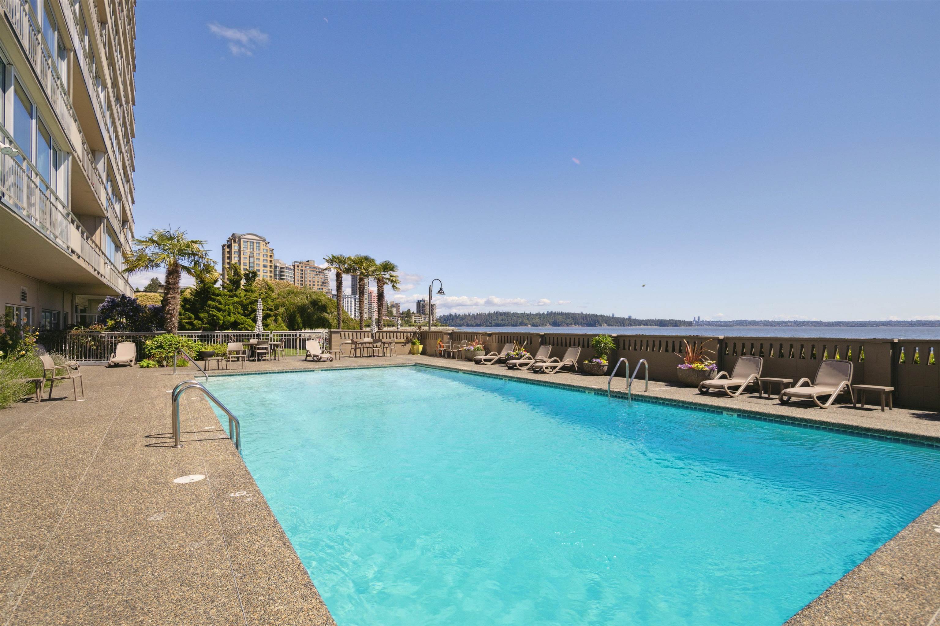 807 150 24TH STREET Unit: 807