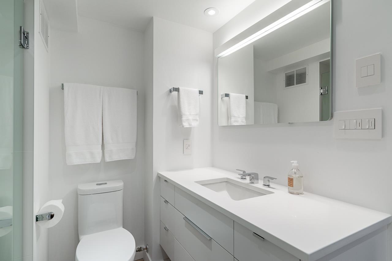 807 150 24TH STREET Unit: 807
