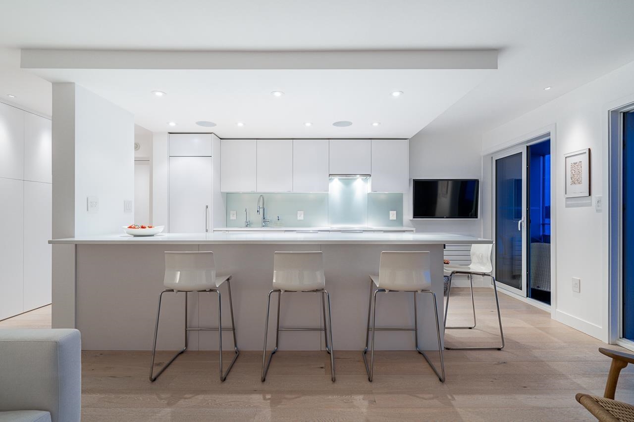 807 150 24TH STREET Unit: 807