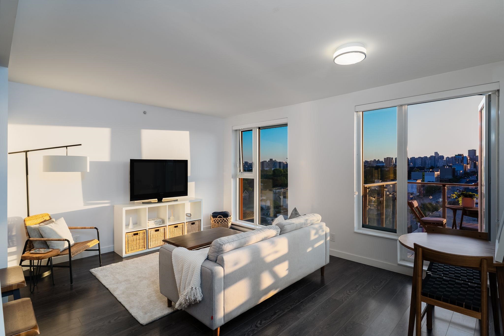 1001 933 E HASTINGS STREET Unit: 1001