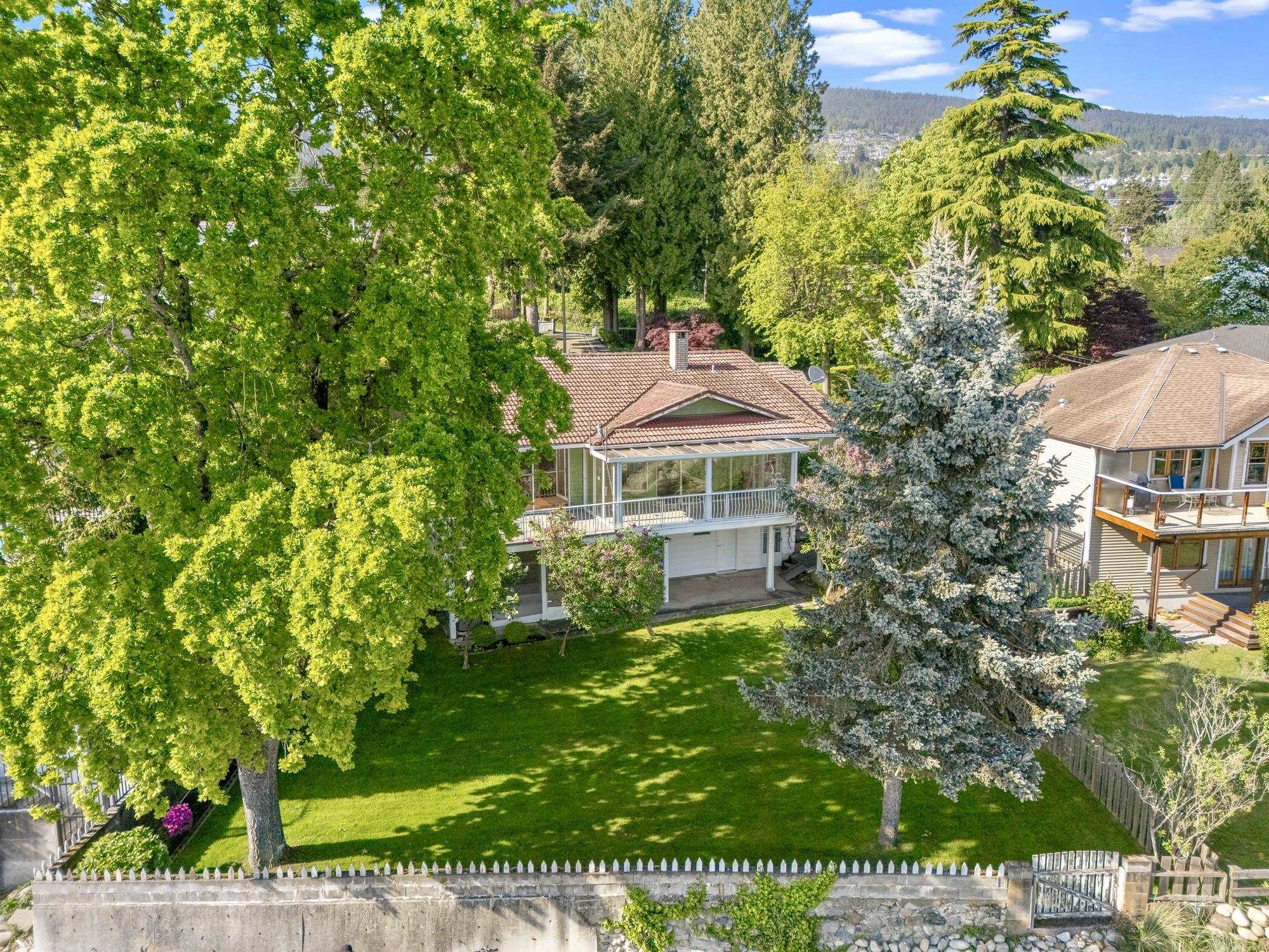 2560 BELLEVUE AVENUE