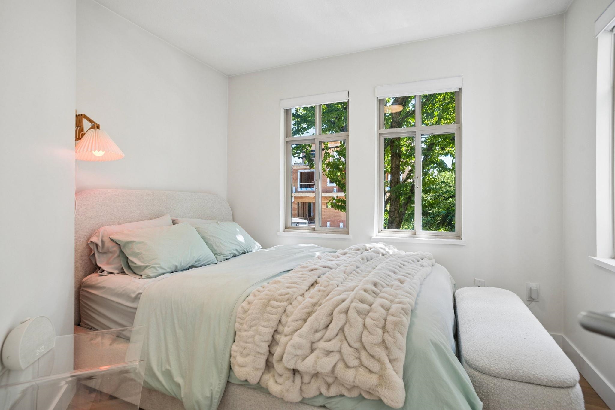 15 3036 W 4TH AVENUE Unit: 15