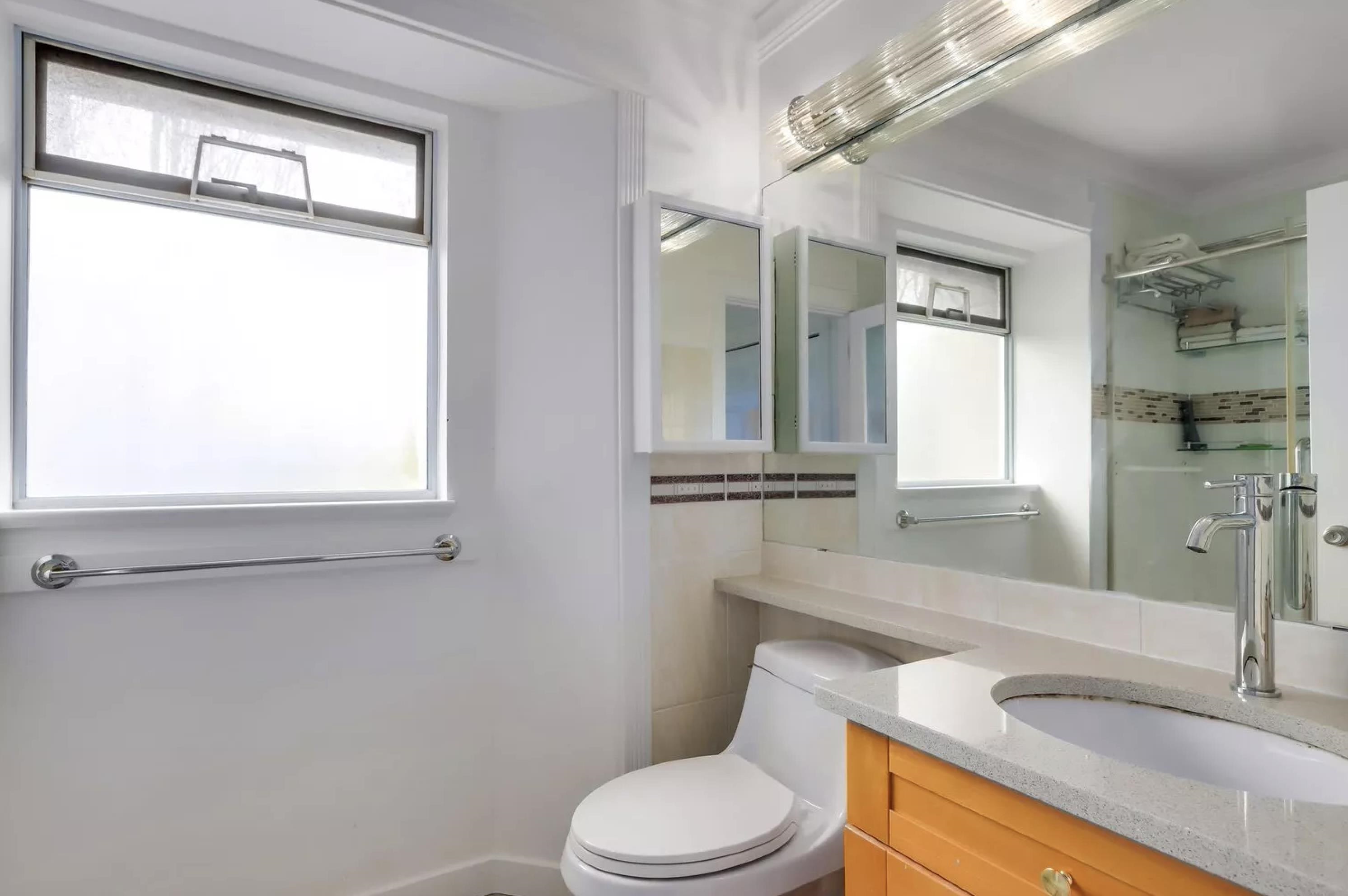 37 7188 EDMONDS STREET Unit: 37