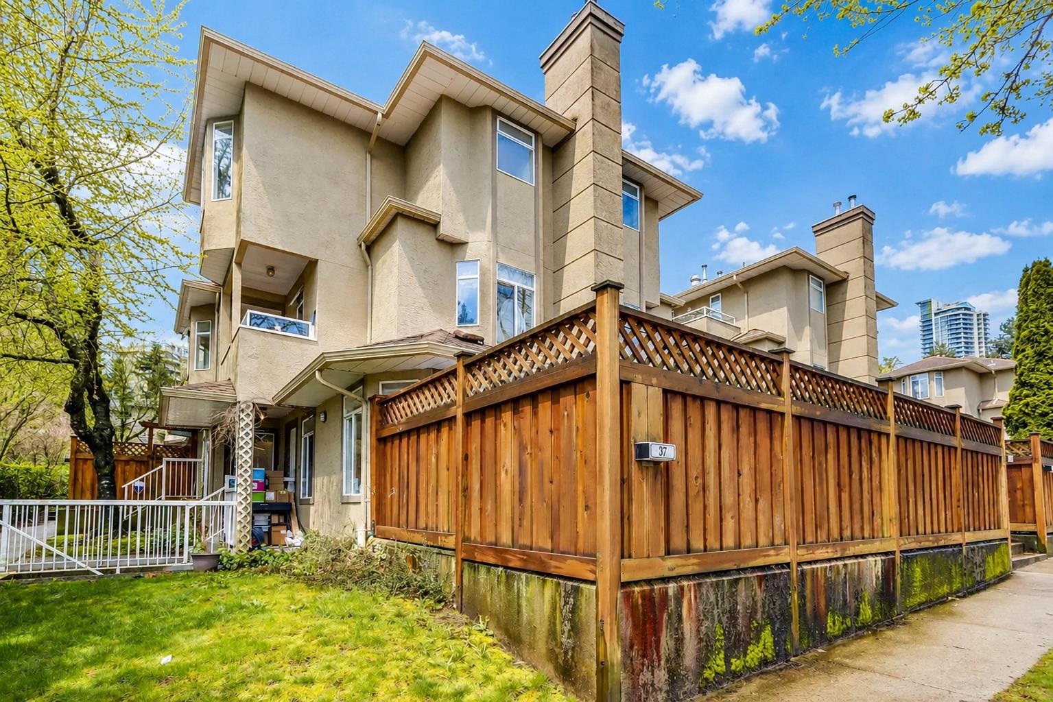 37 7188 EDMONDS STREET Unit: 37