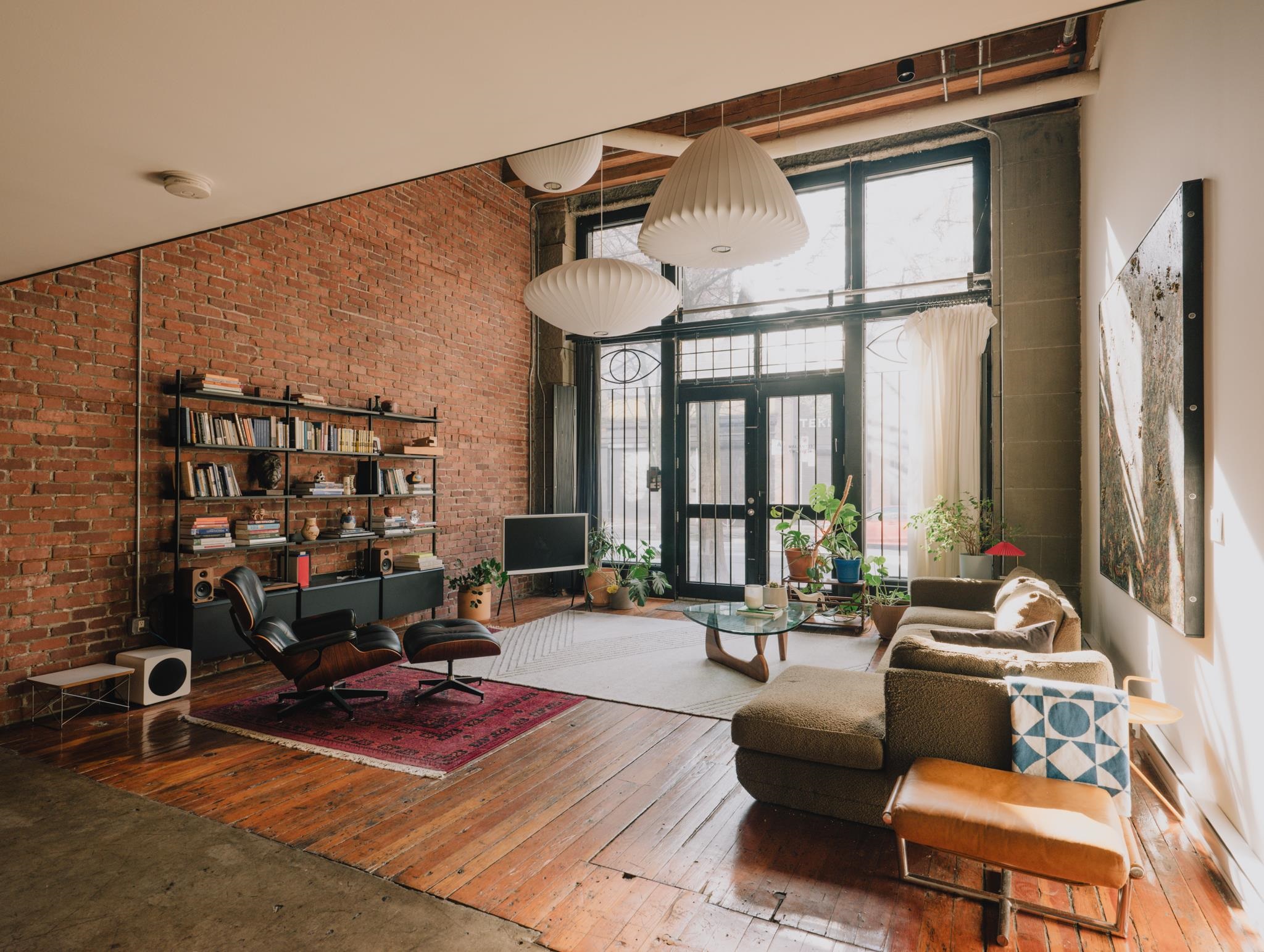 87 E CORDOVA STREET