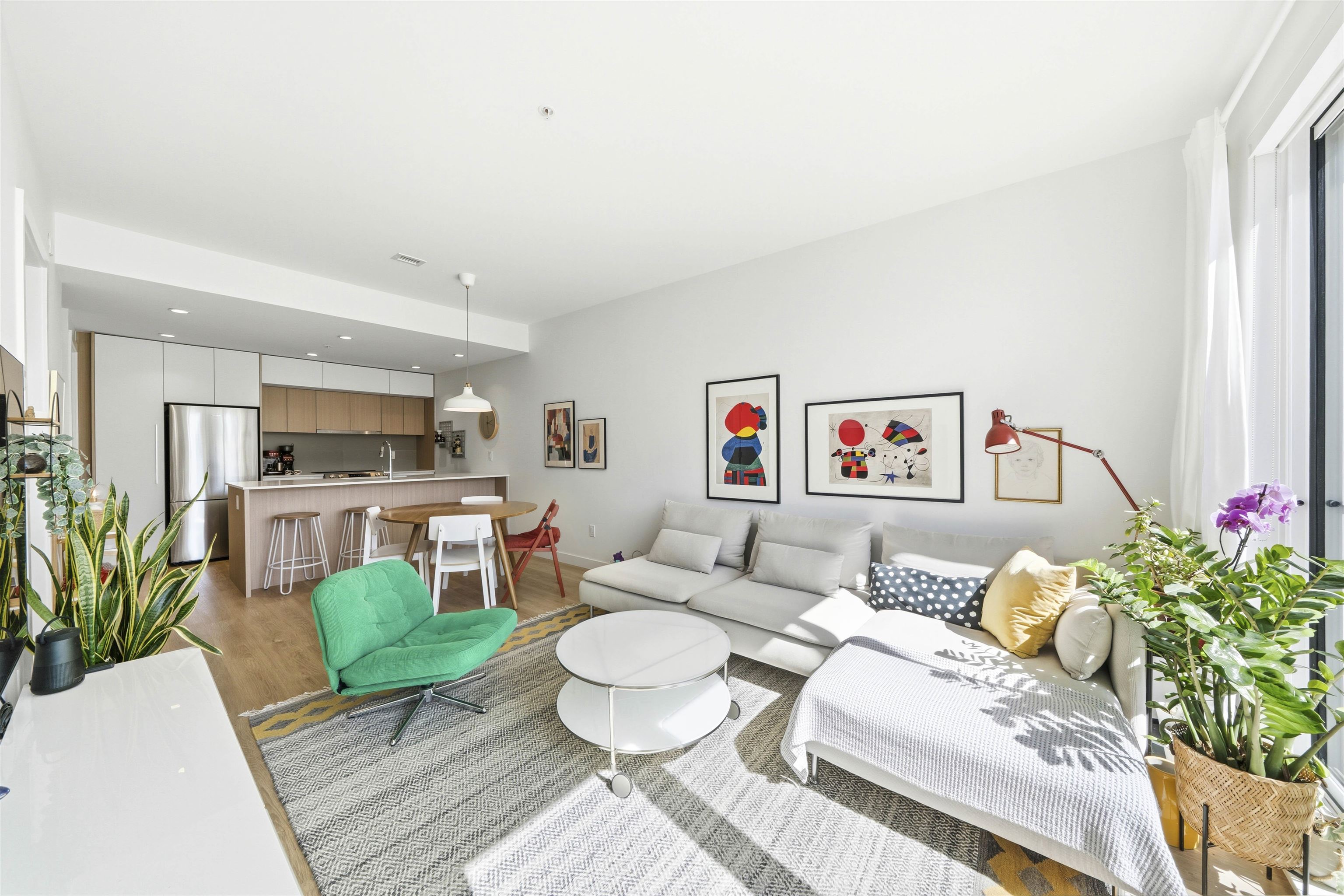 209 9888 UNIVERSITY CRESCENT Unit: 209