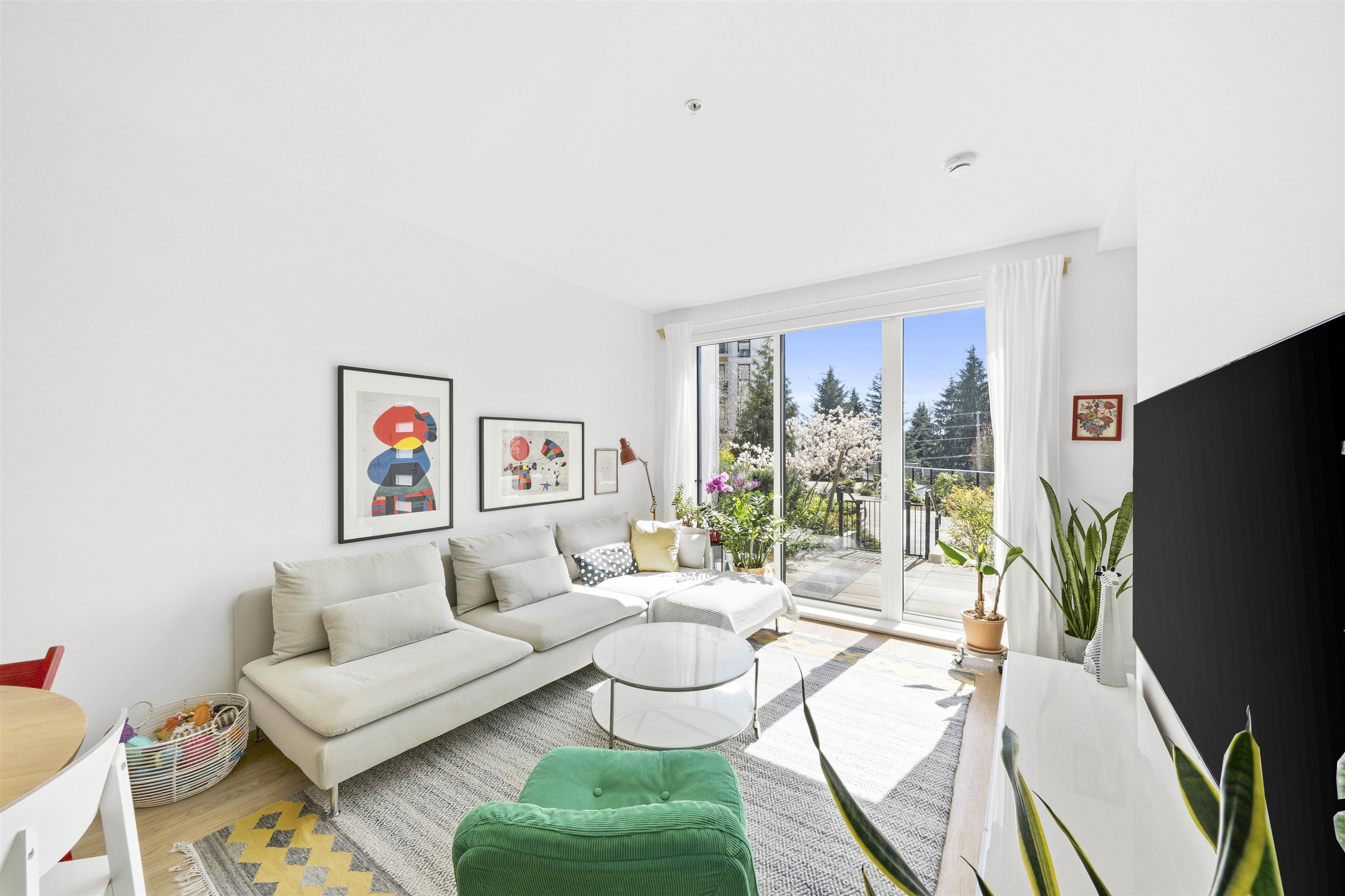 209 9888 UNIVERSITY CRESCENT Unit: 209