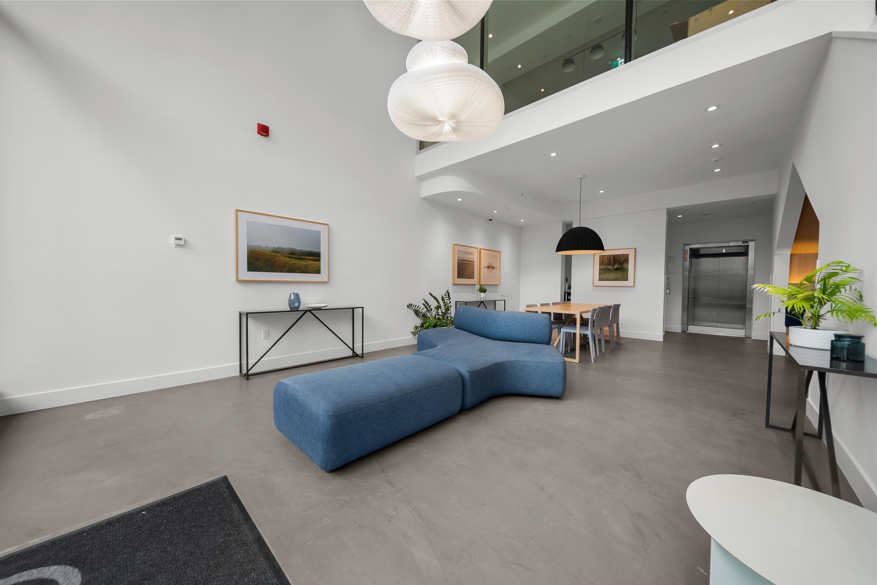 209 9888 UNIVERSITY CRESCENT Unit: 209