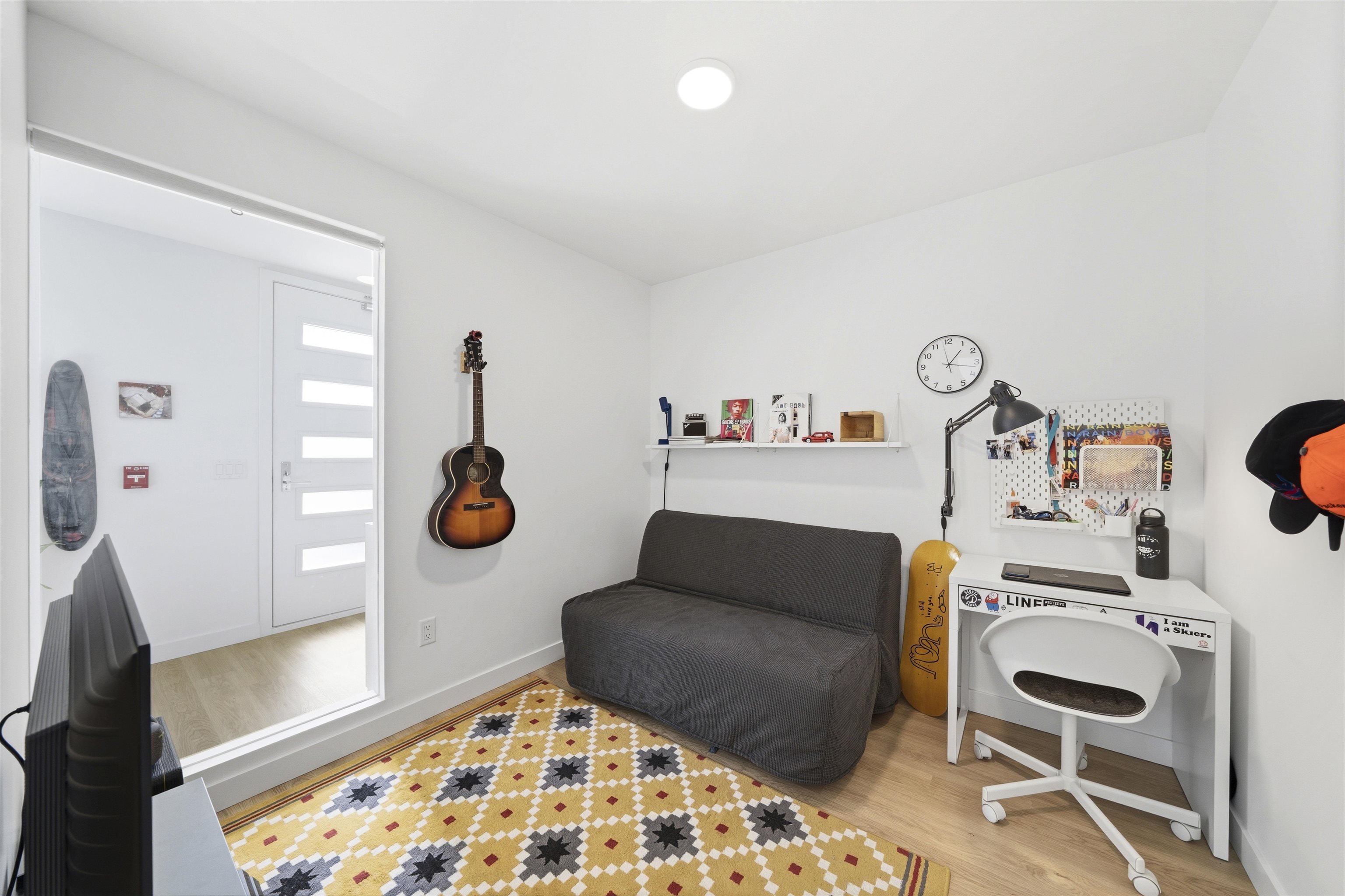 209 9888 UNIVERSITY CRESCENT Unit: 209