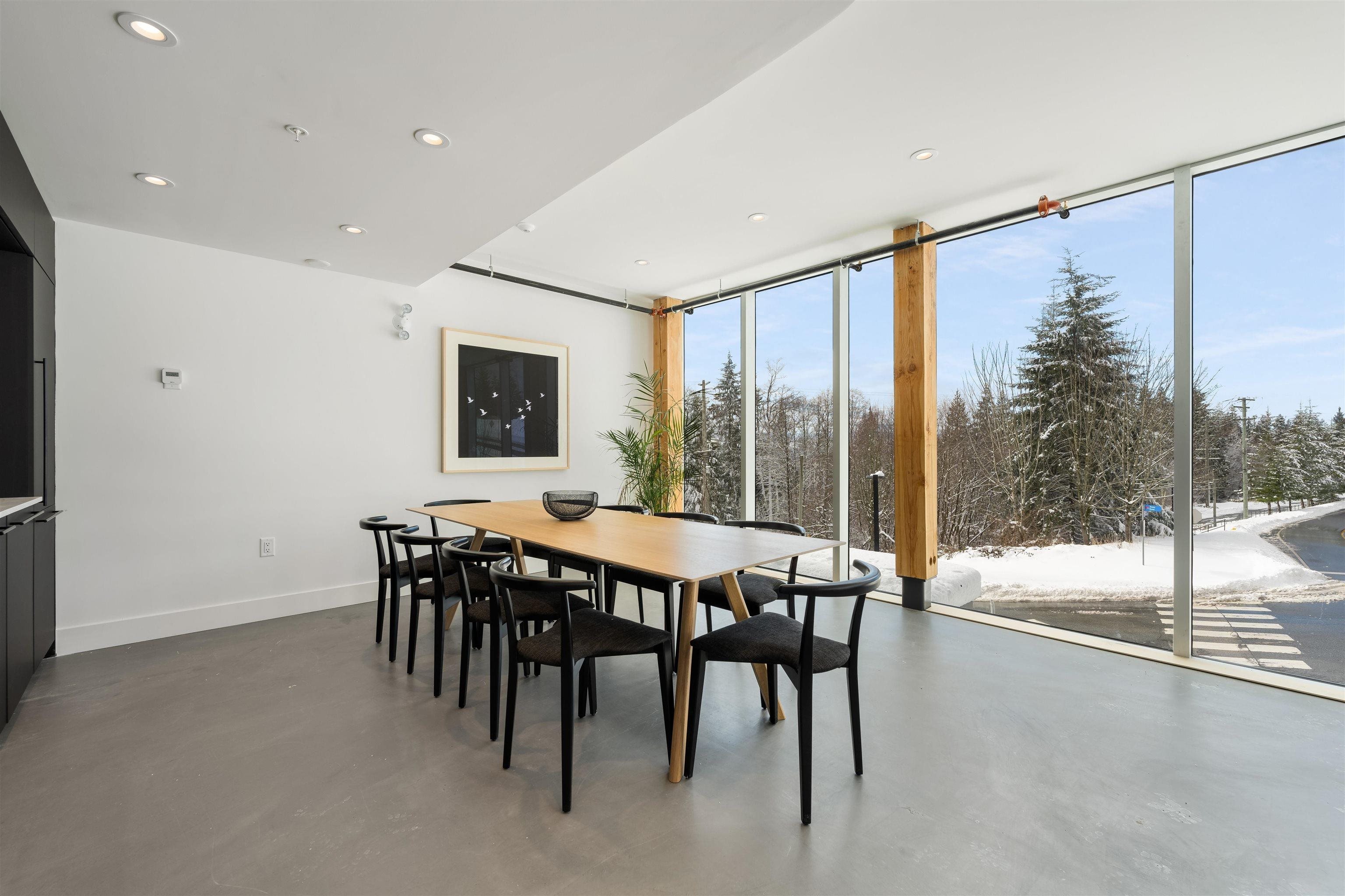 209 9888 UNIVERSITY CRESCENT Unit: 209
