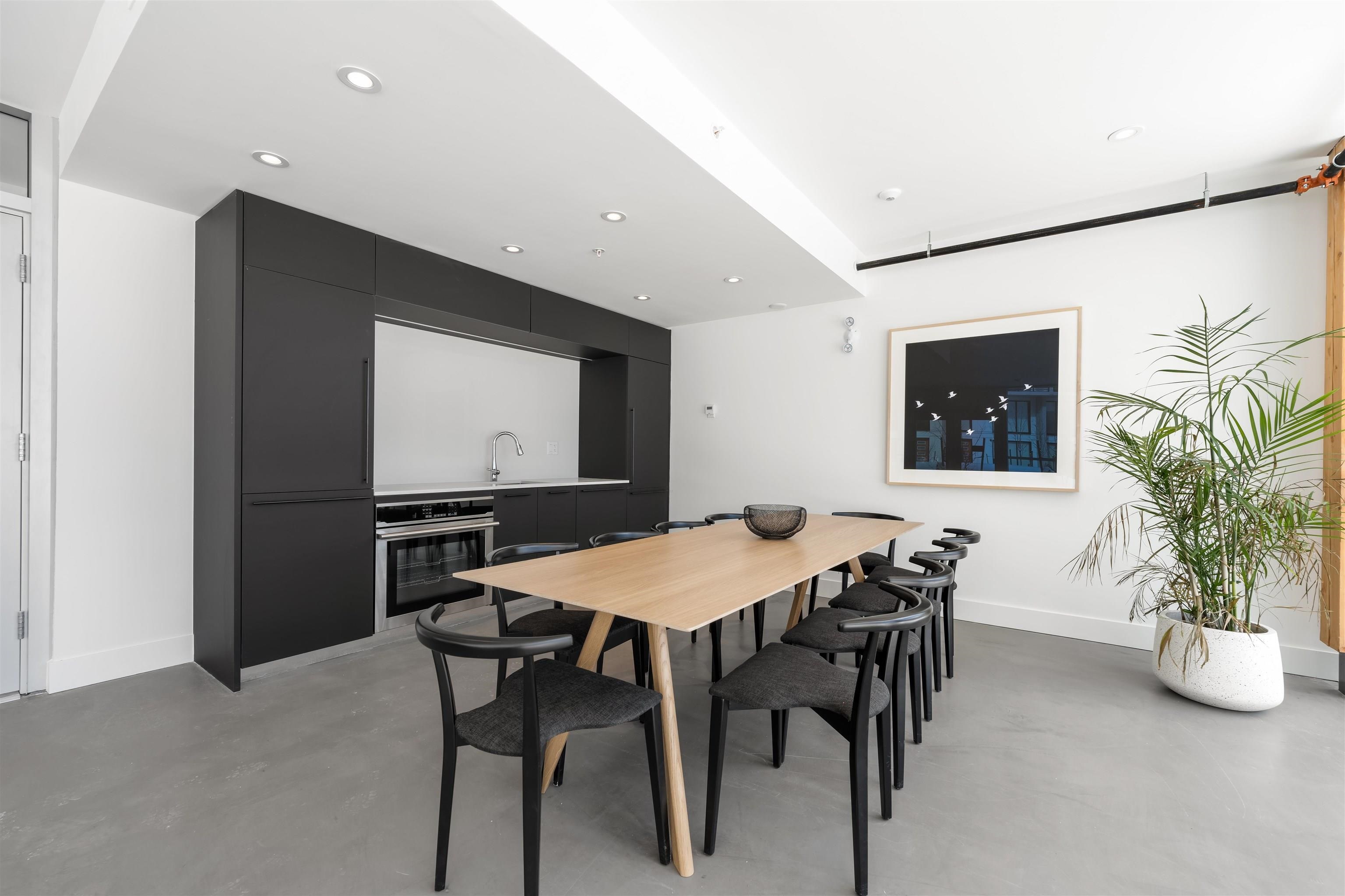 209 9888 UNIVERSITY CRESCENT Unit: 209