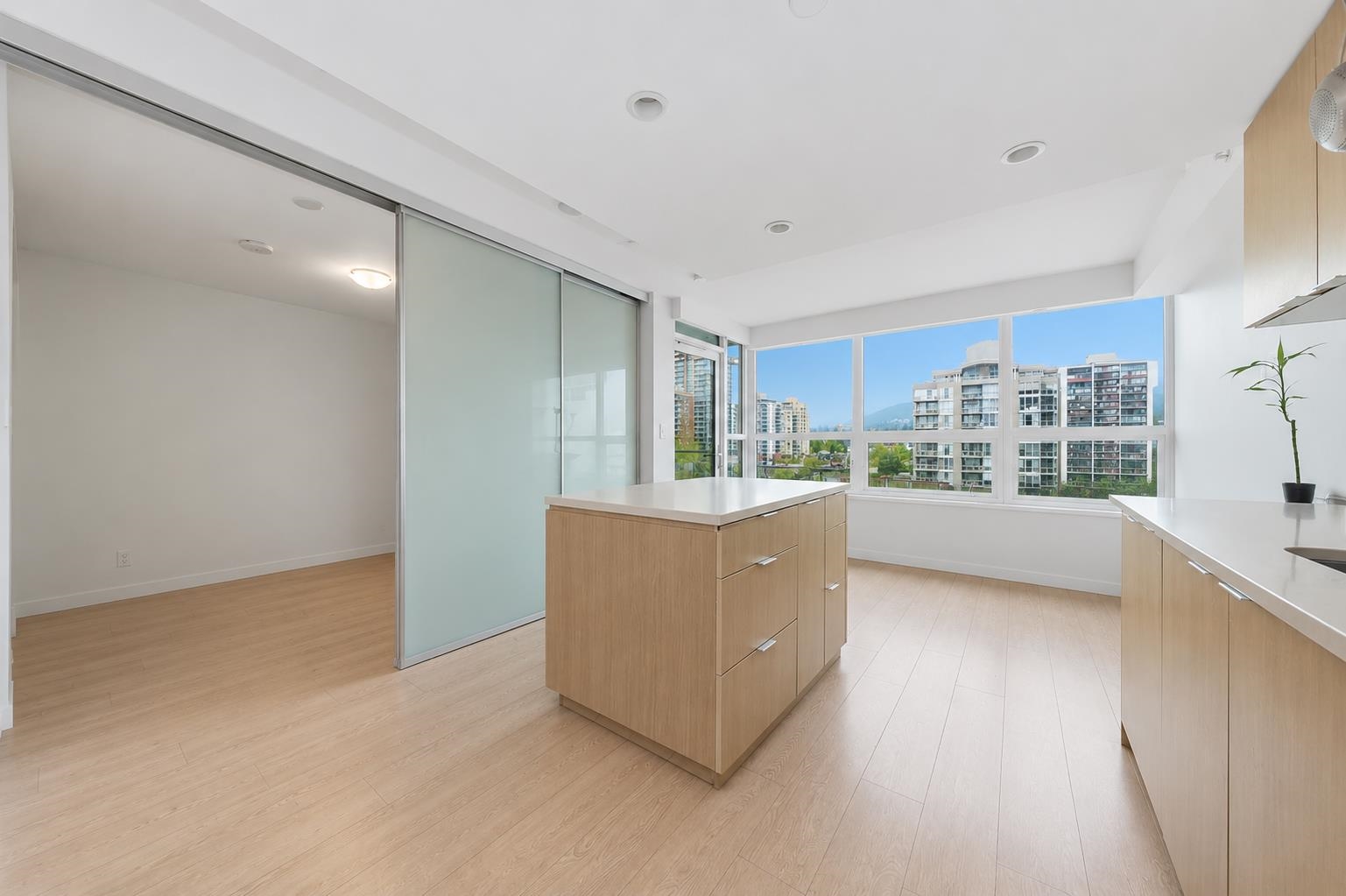 408 112 E 13TH STREET Unit: 408