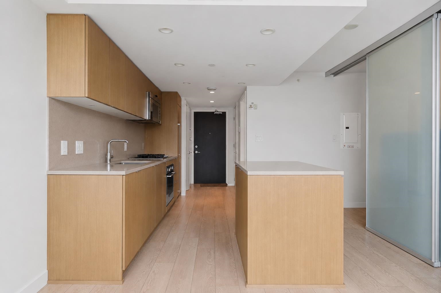 408 112 E 13TH STREET Unit: 408