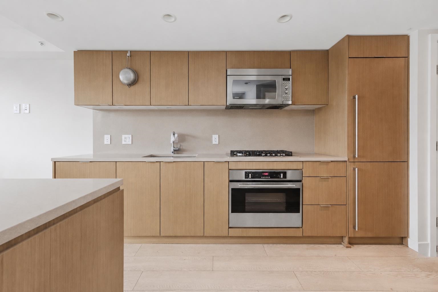 408 112 E 13TH STREET Unit: 408