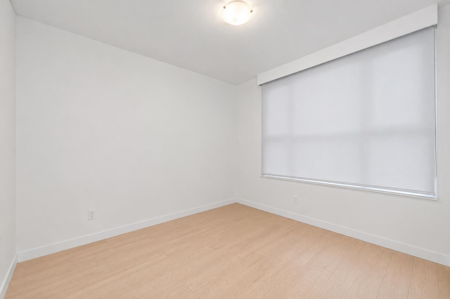 408 112 E 13TH STREET Unit: 408
