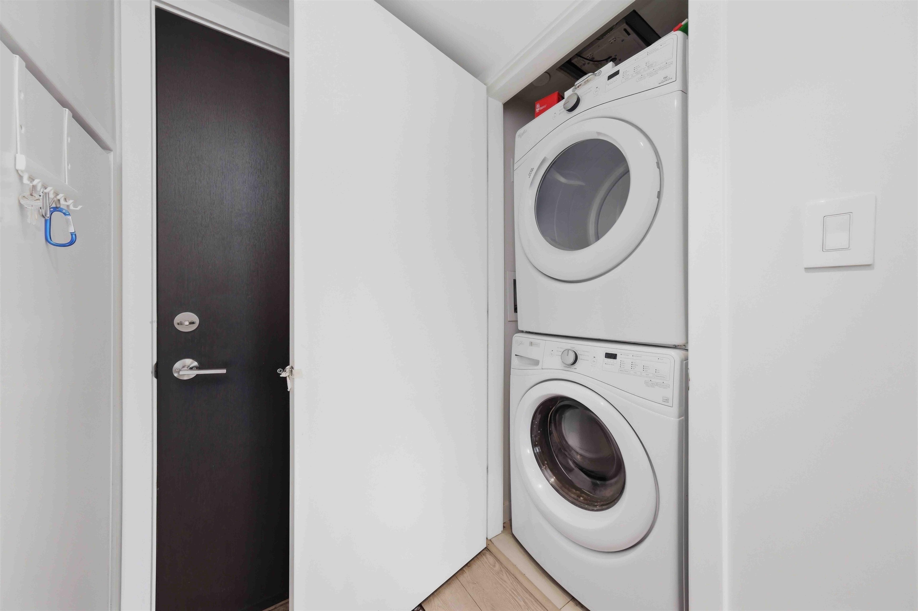 408 112 E 13TH STREET Unit: 408
