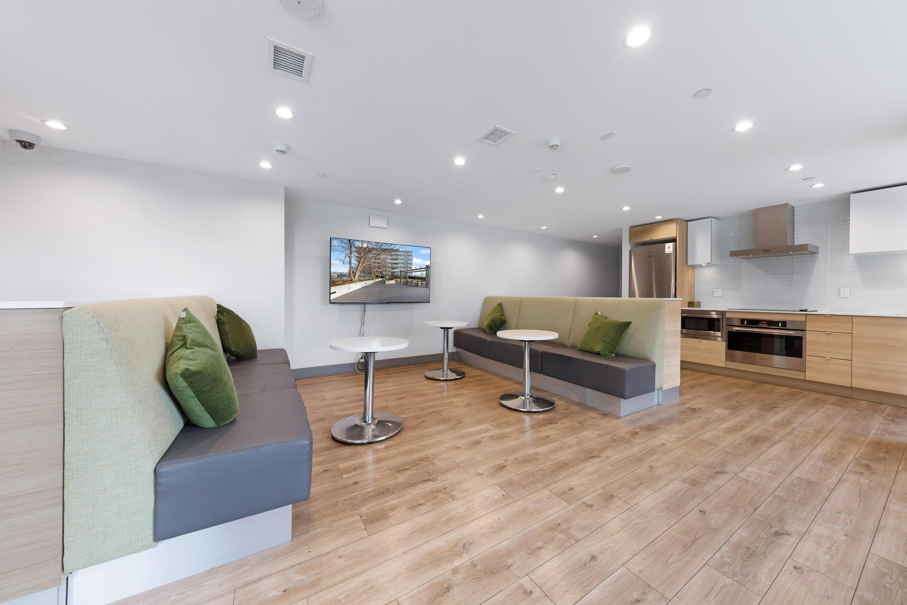 616 159 W 2ND AVENUE Unit: 616