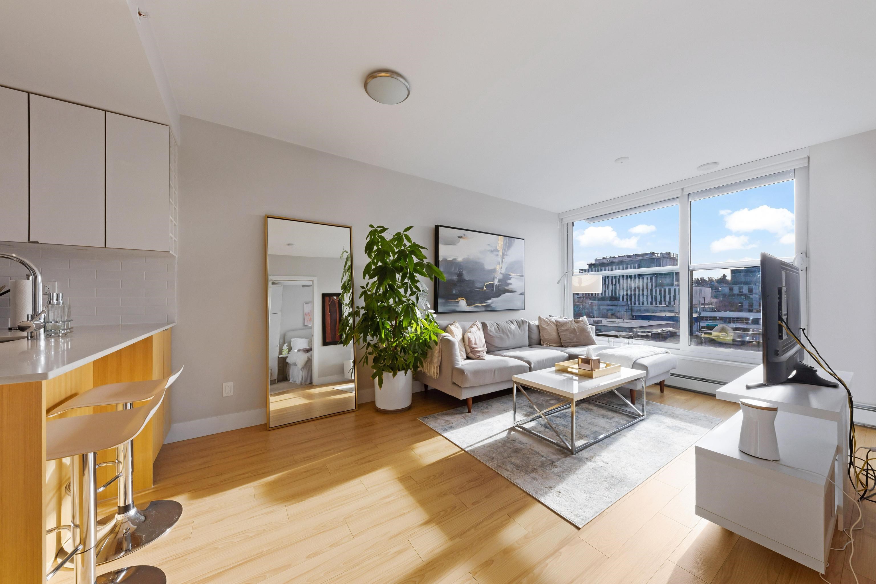 616 159 W 2ND AVENUE Unit: 616