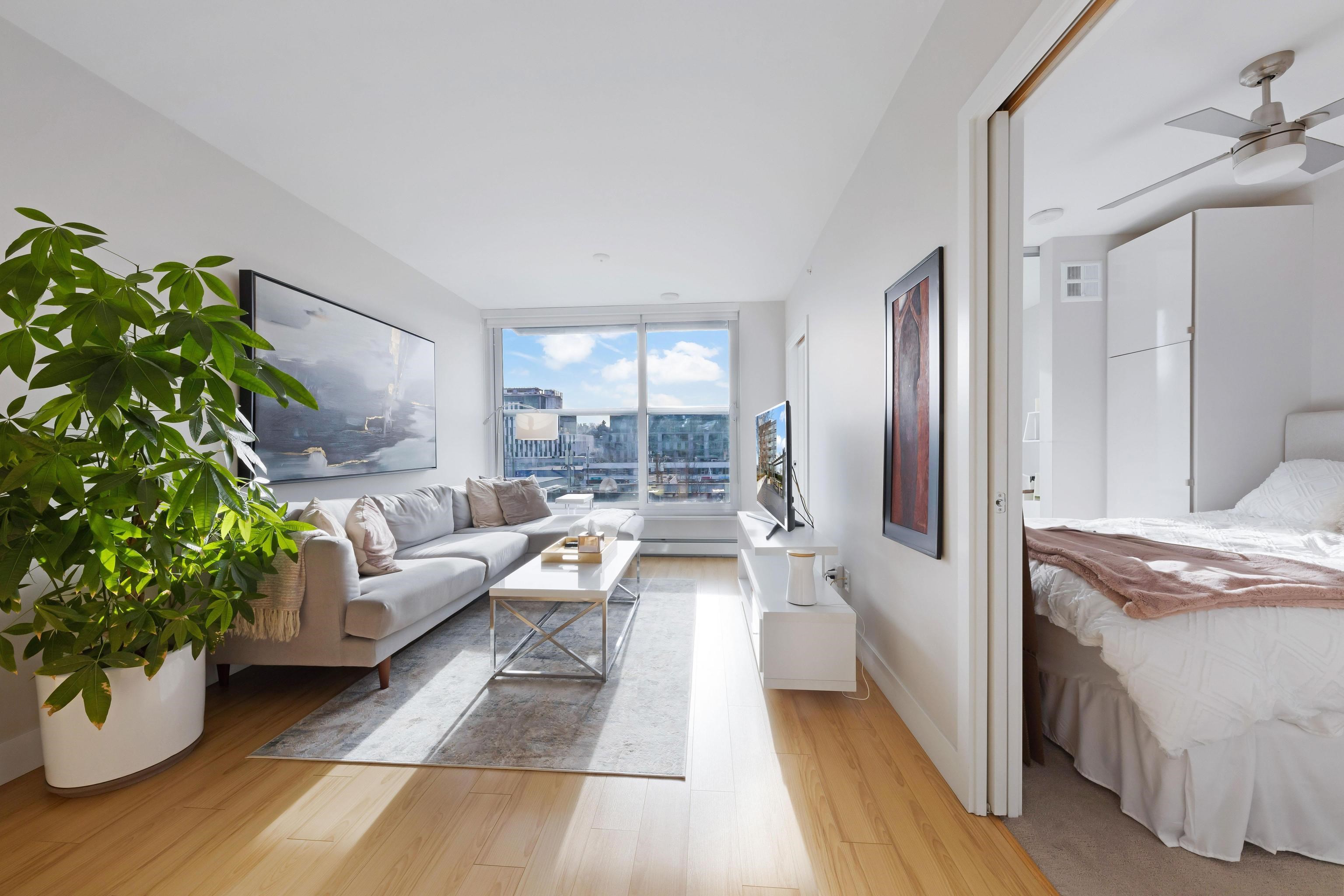 616 159 W 2ND AVENUE Unit: 616