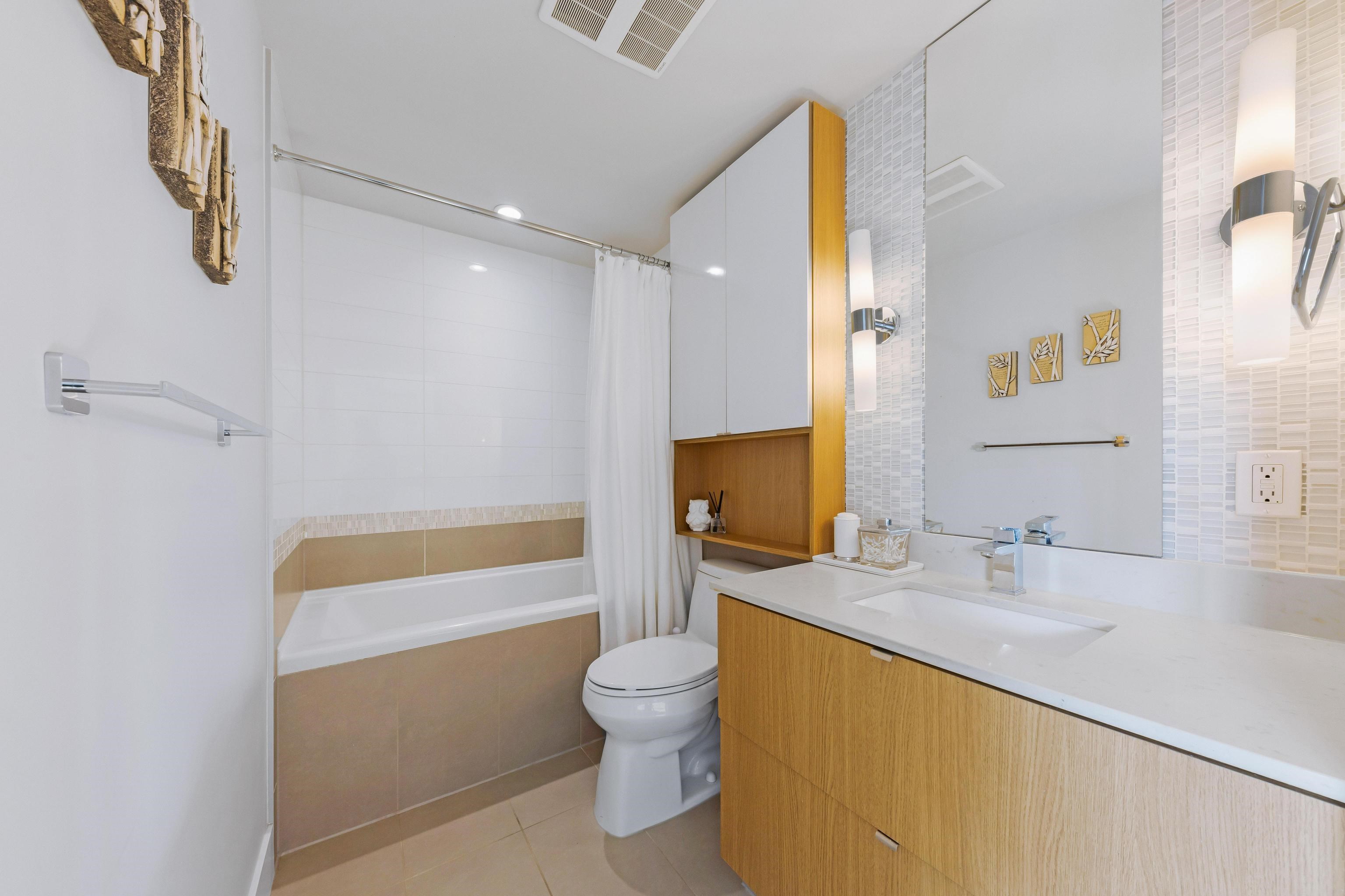 616 159 W 2ND AVENUE Unit: 616