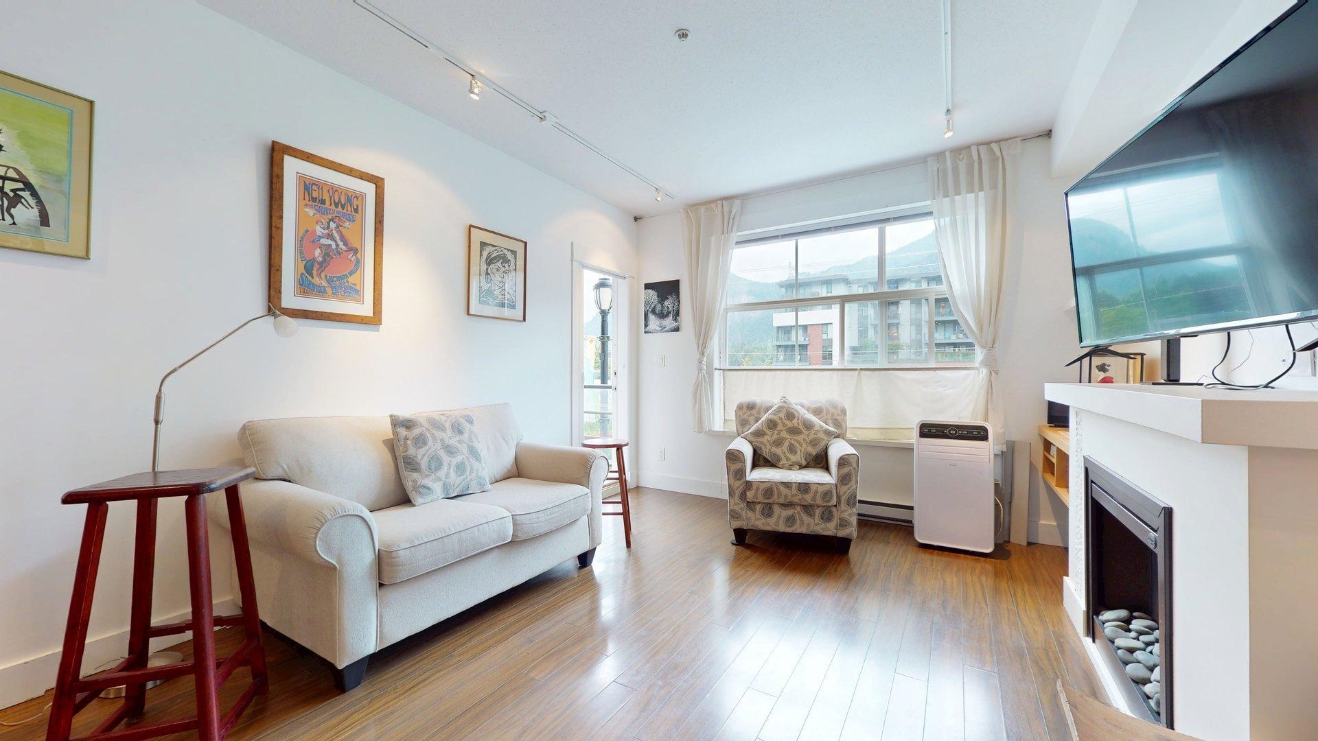 207 1336 MAIN STREET Unit: 207