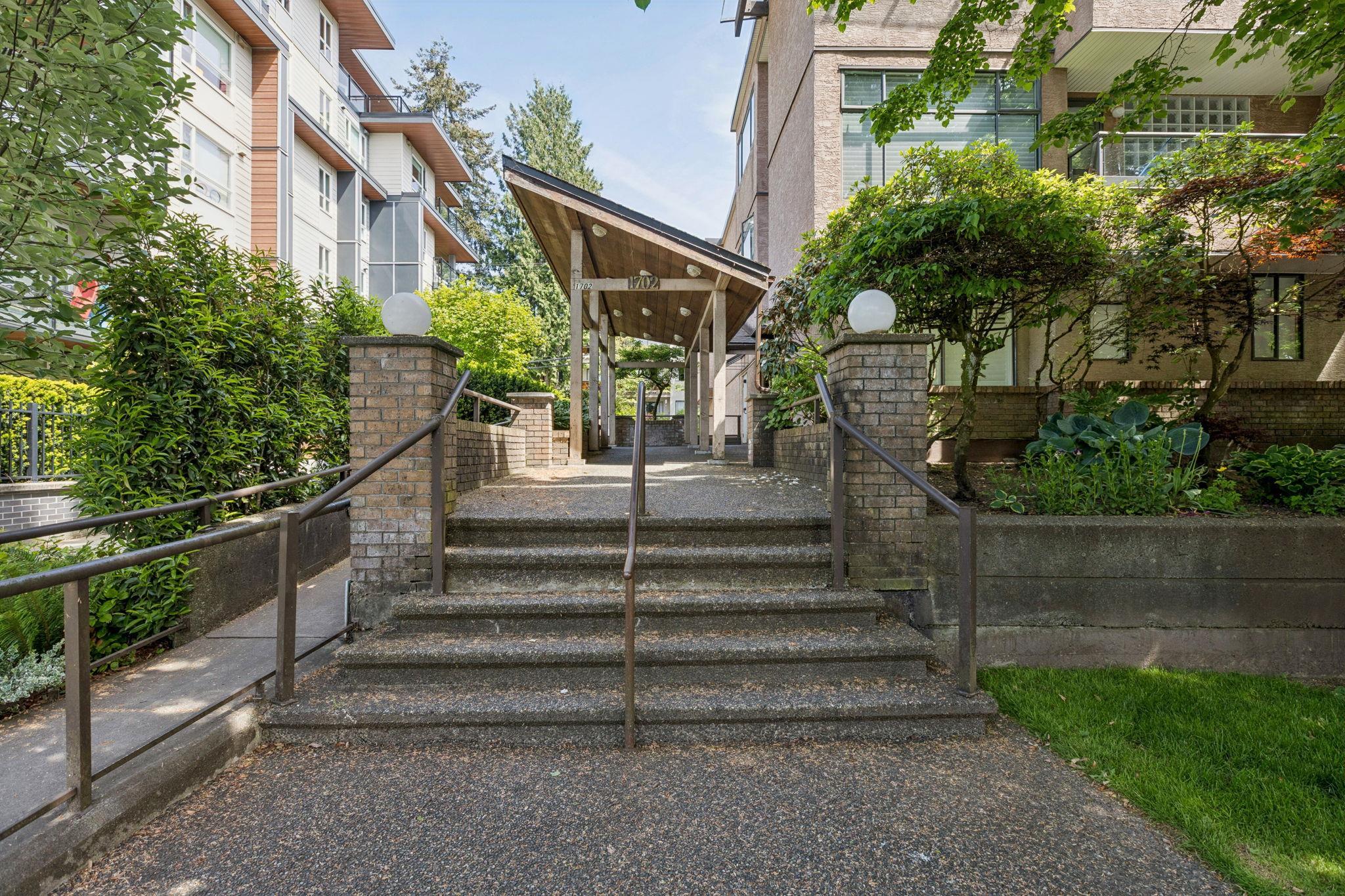 303 1702 CHESTERFIELD AVENUE Unit: 303