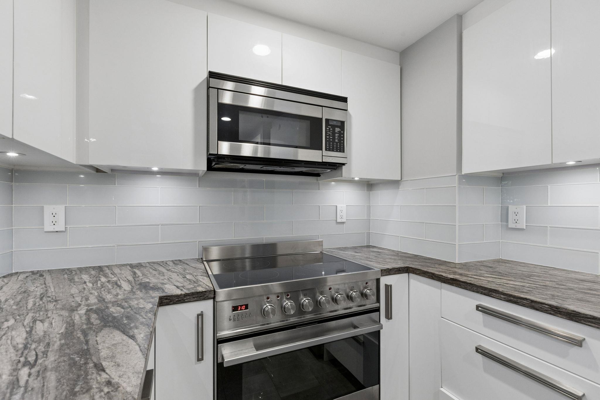303 1702 CHESTERFIELD AVENUE Unit: 303