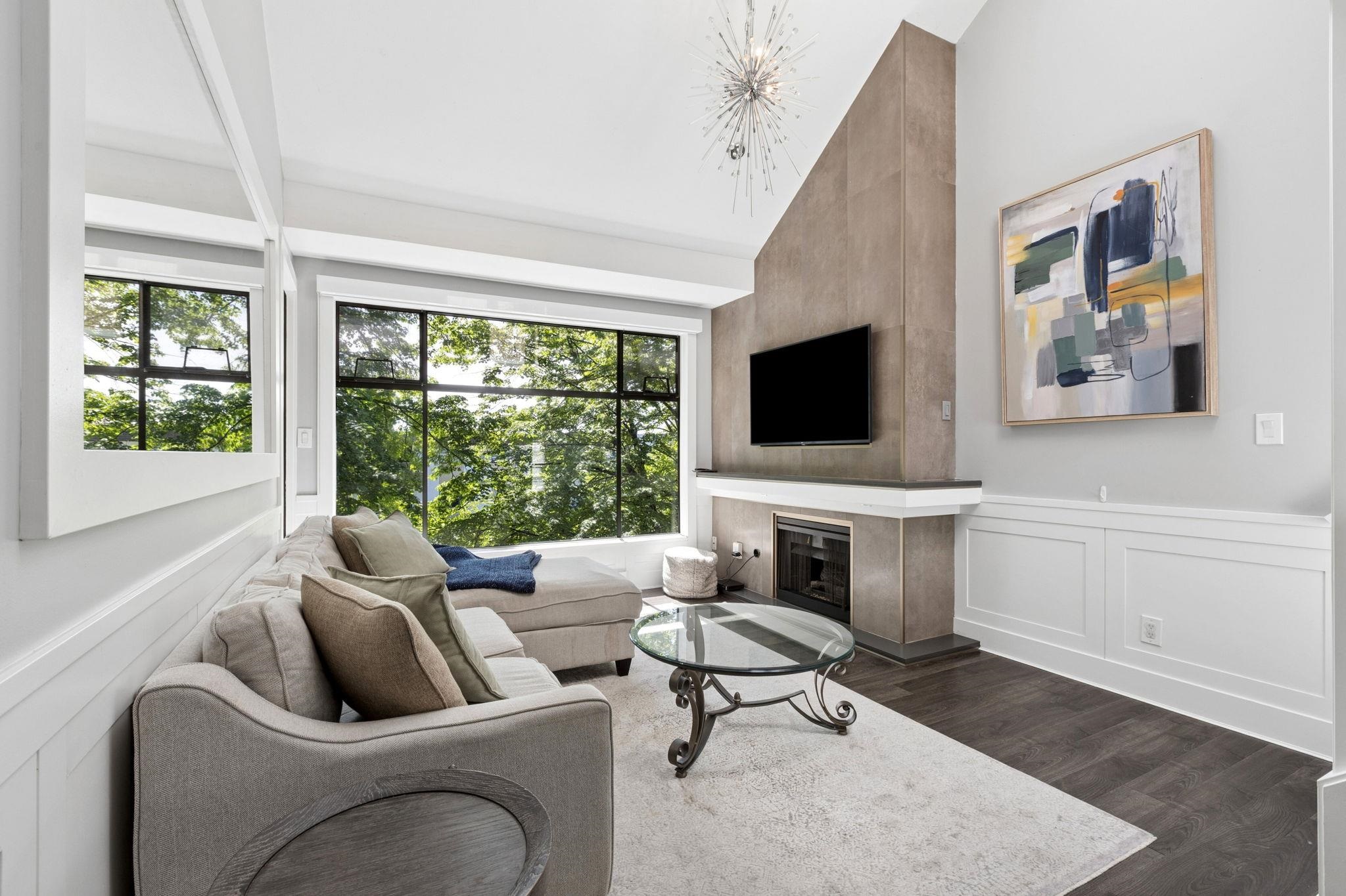 303 1702 CHESTERFIELD AVENUE Unit: 303