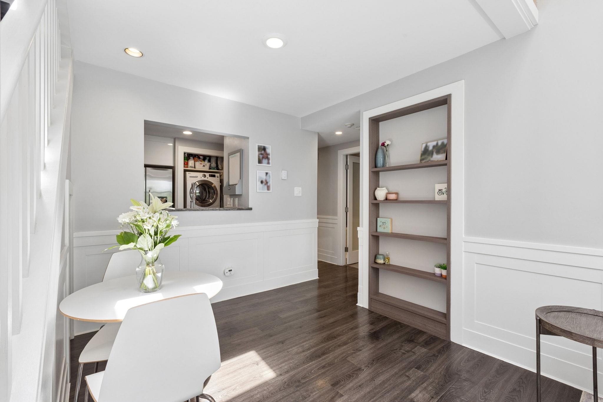 303 1702 CHESTERFIELD AVENUE Unit: 303