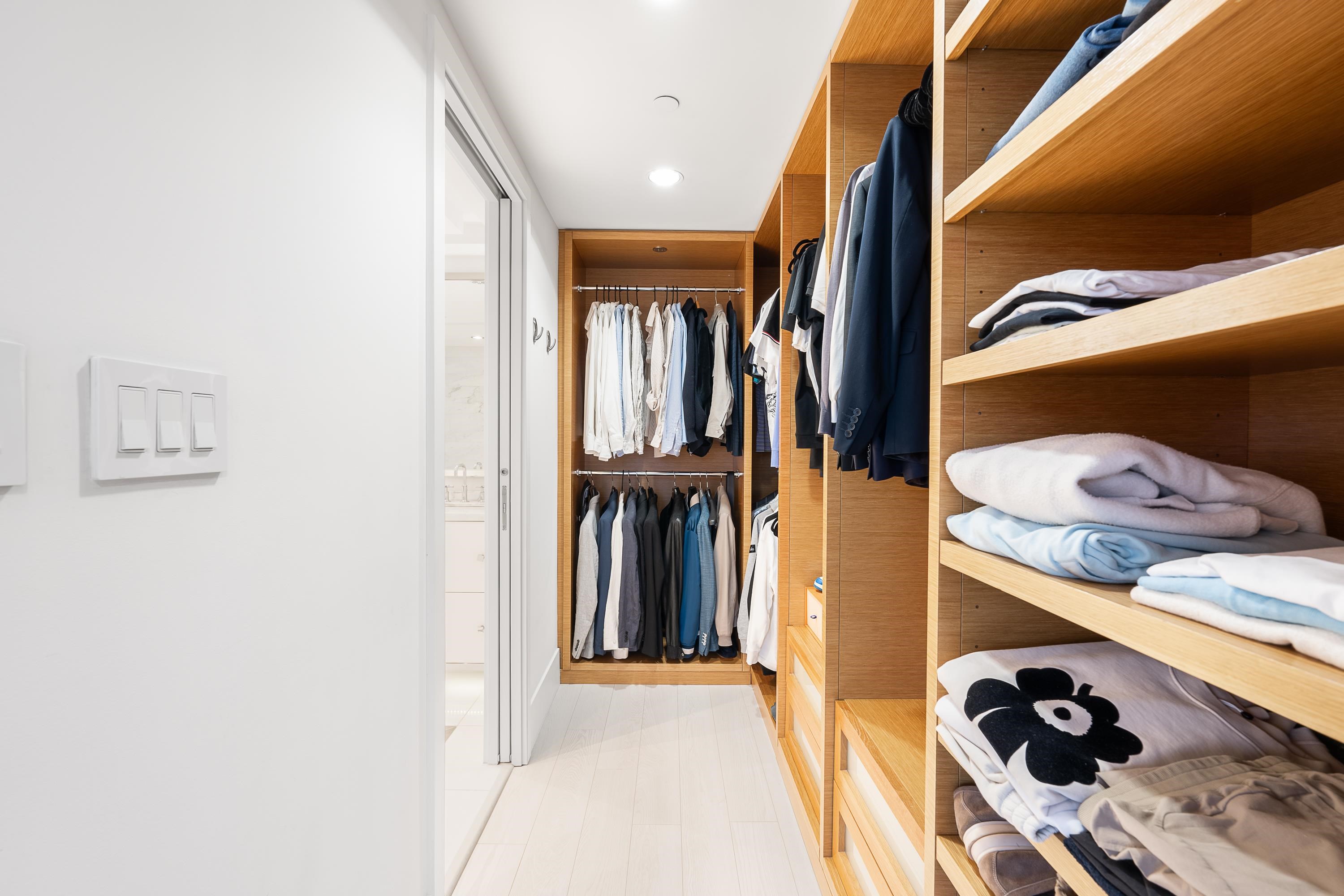 2902 667 HOWE STREET Unit: 2902