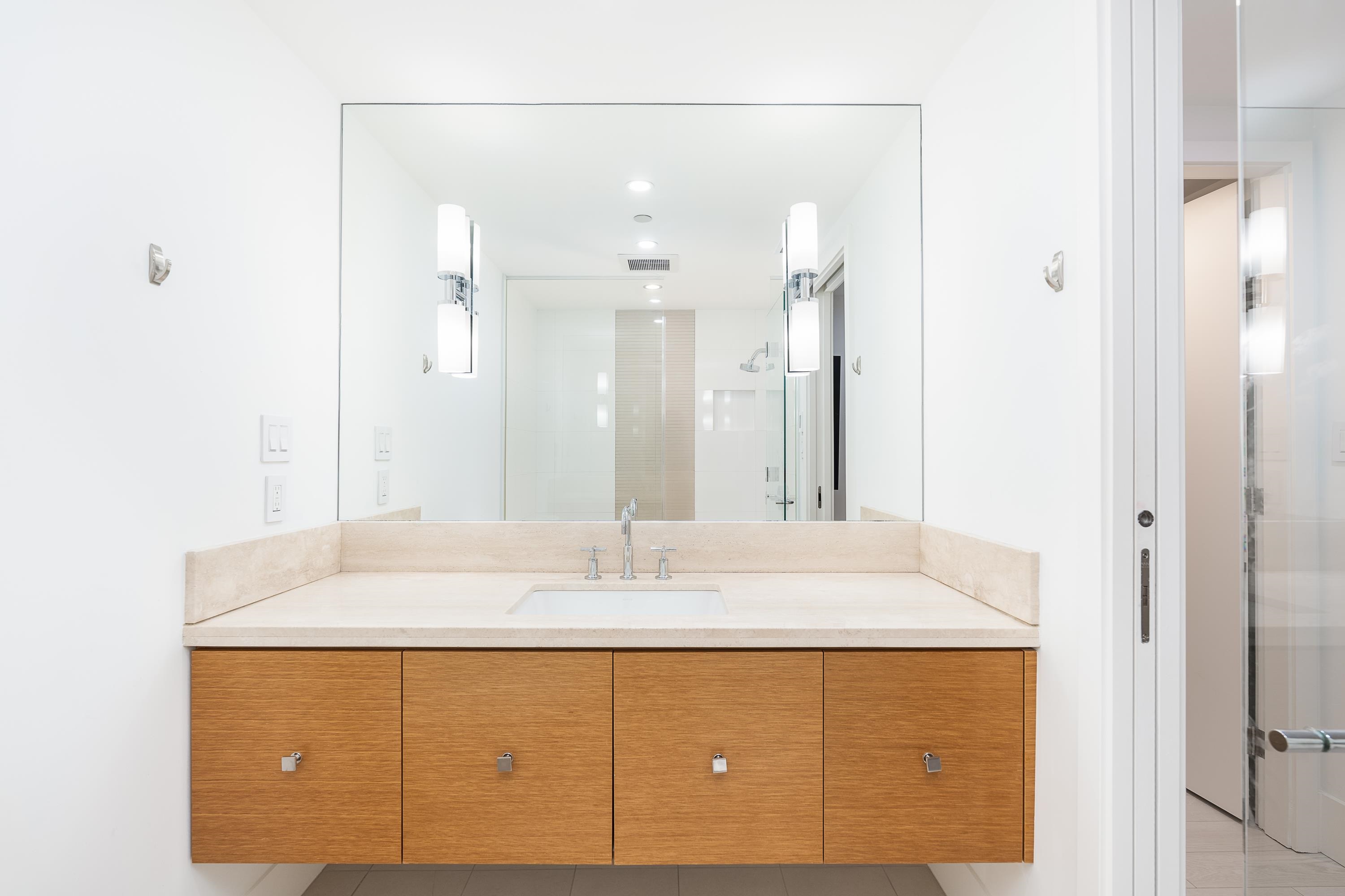 2902 667 HOWE STREET Unit: 2902