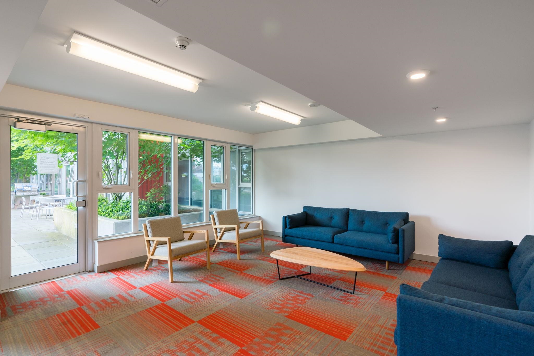 902 933 E HASTINGS STREET Unit: 902