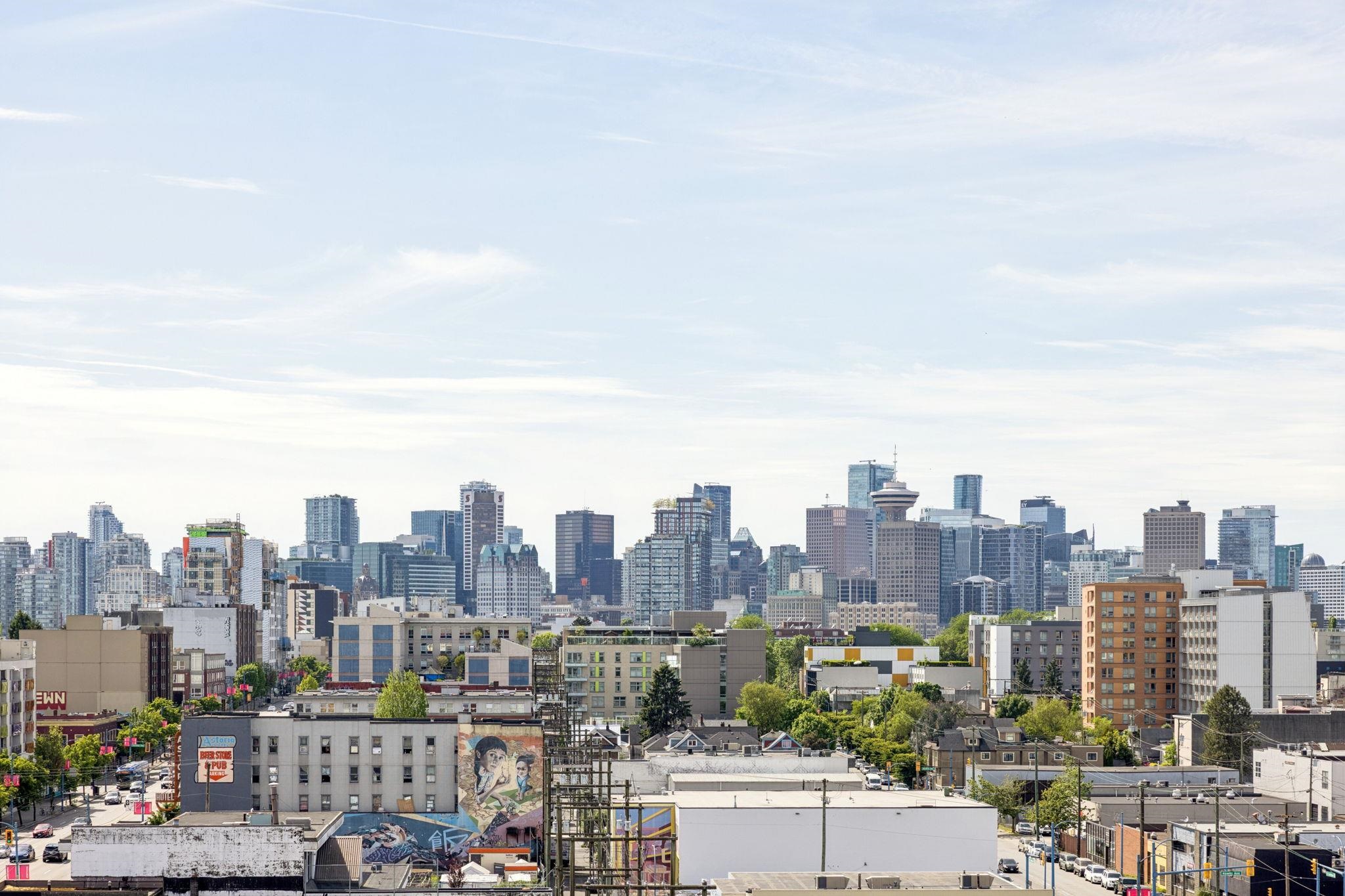 902 933 E HASTINGS STREET Unit: 902
