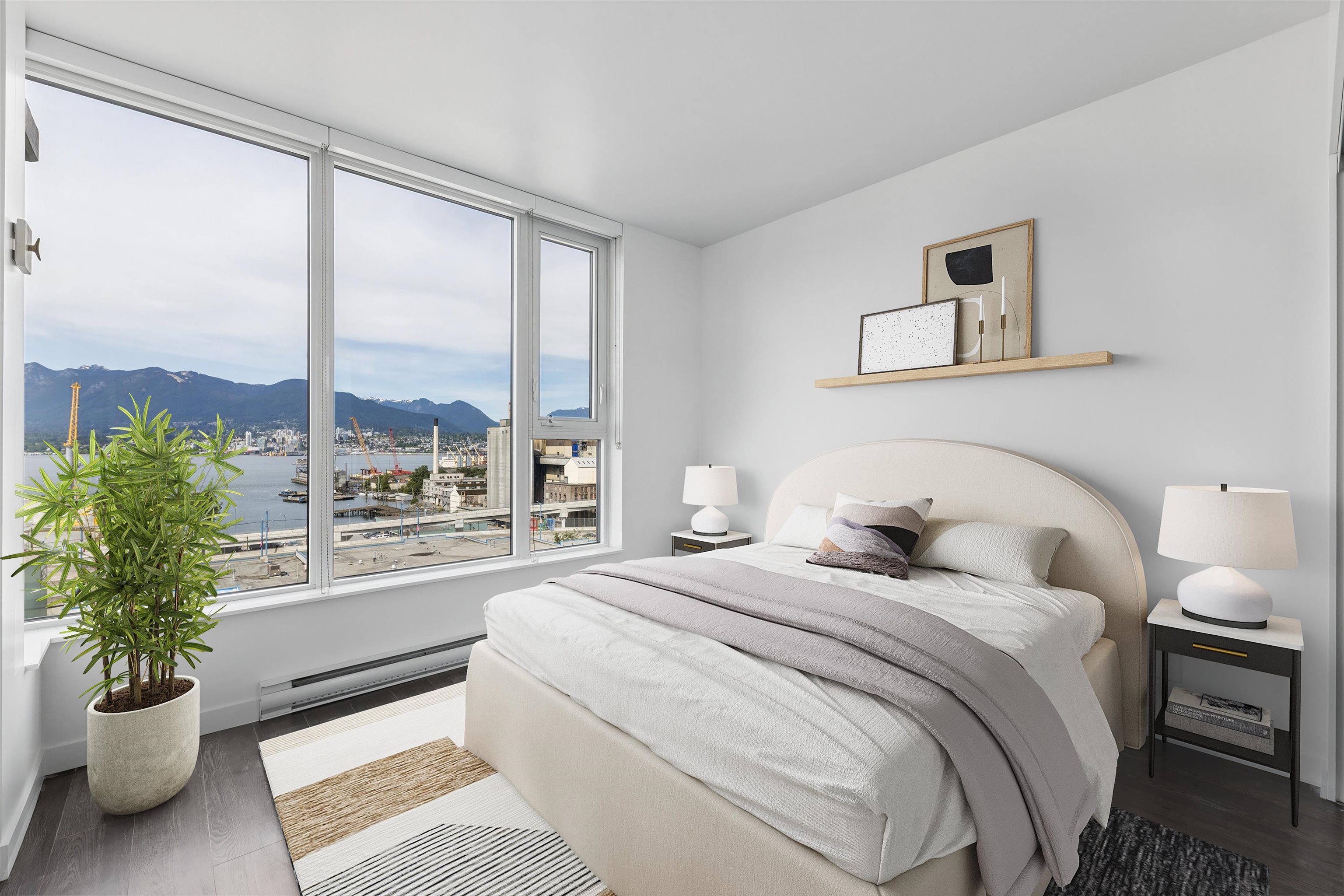 902 933 E HASTINGS STREET Unit: 902