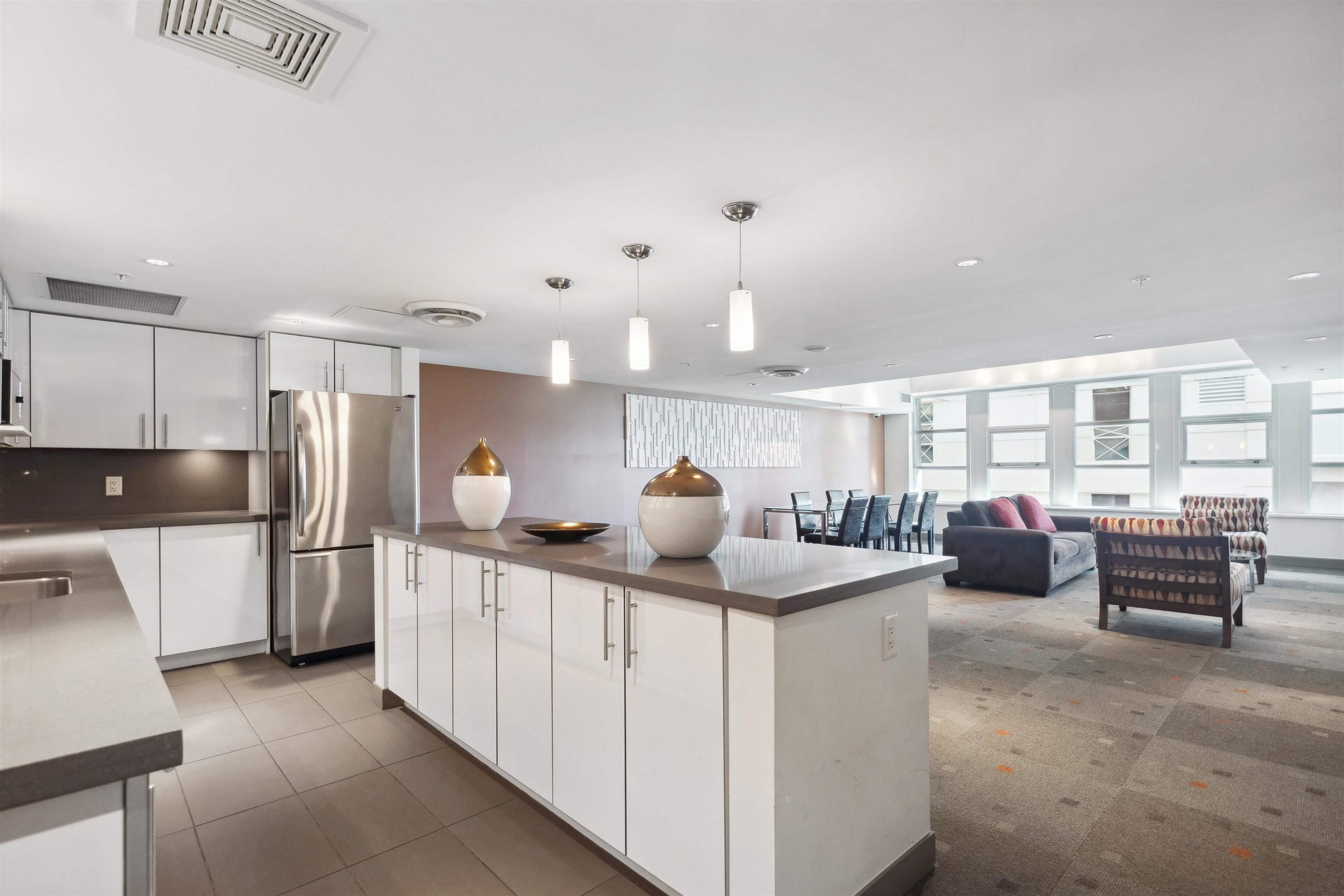 511 8033 SABA ROAD Unit: 511